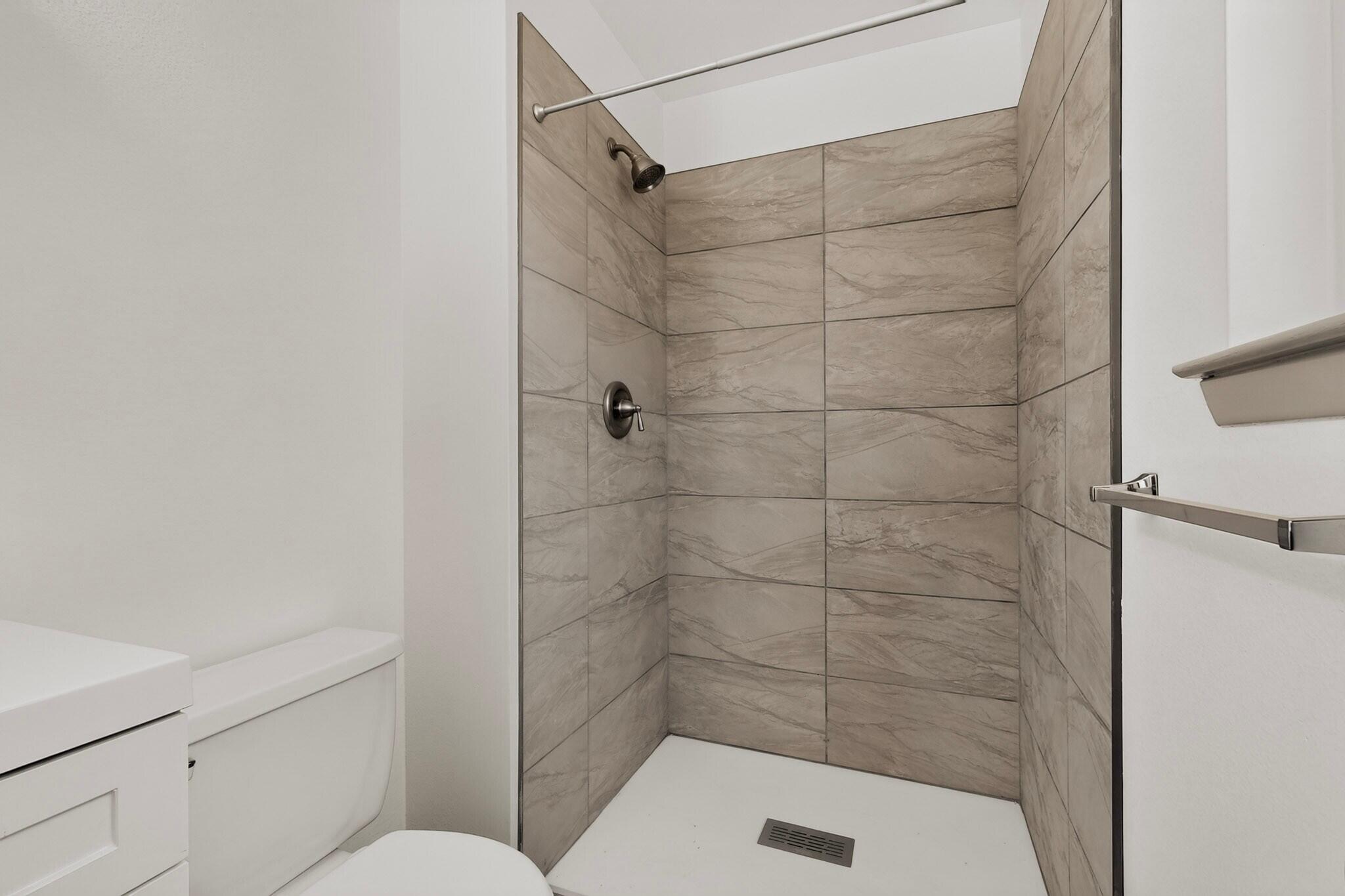 Photo 15 — 5320 Kettle Road NW