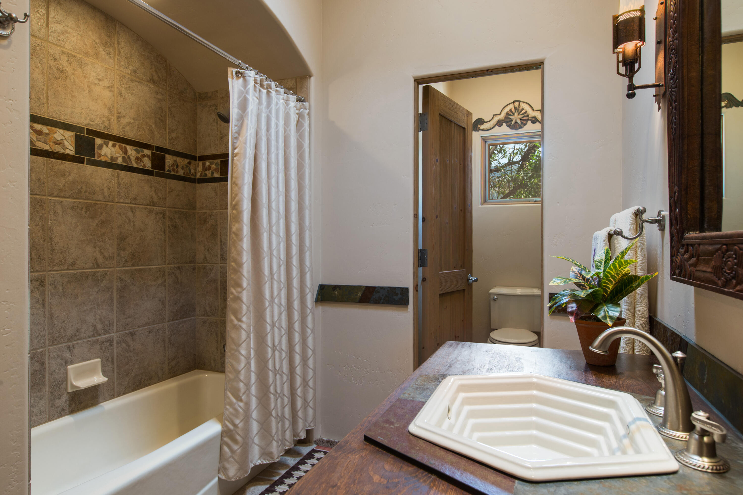 Photo 16 — 13501 Pino Canyon Place NE