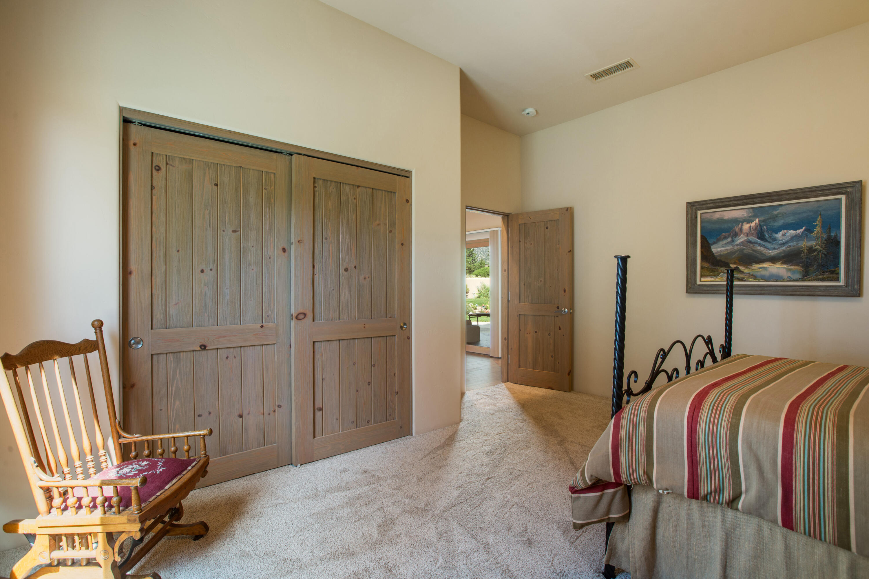 Photo 4 — 13501 Pino Canyon Place NE