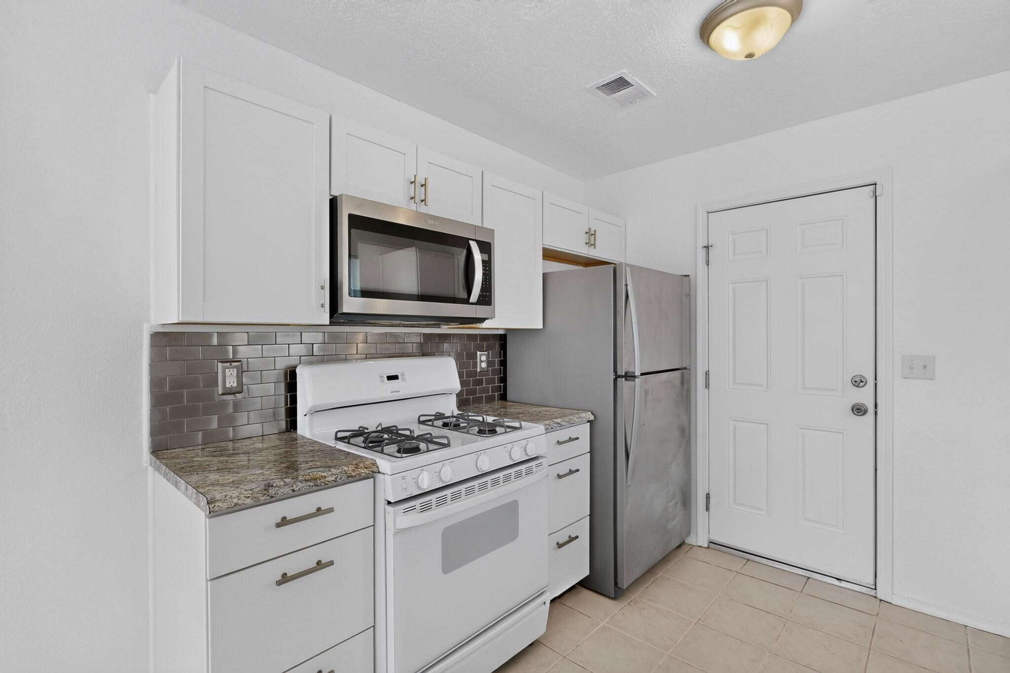 Photo 19 — 1201 Rachel Road NE