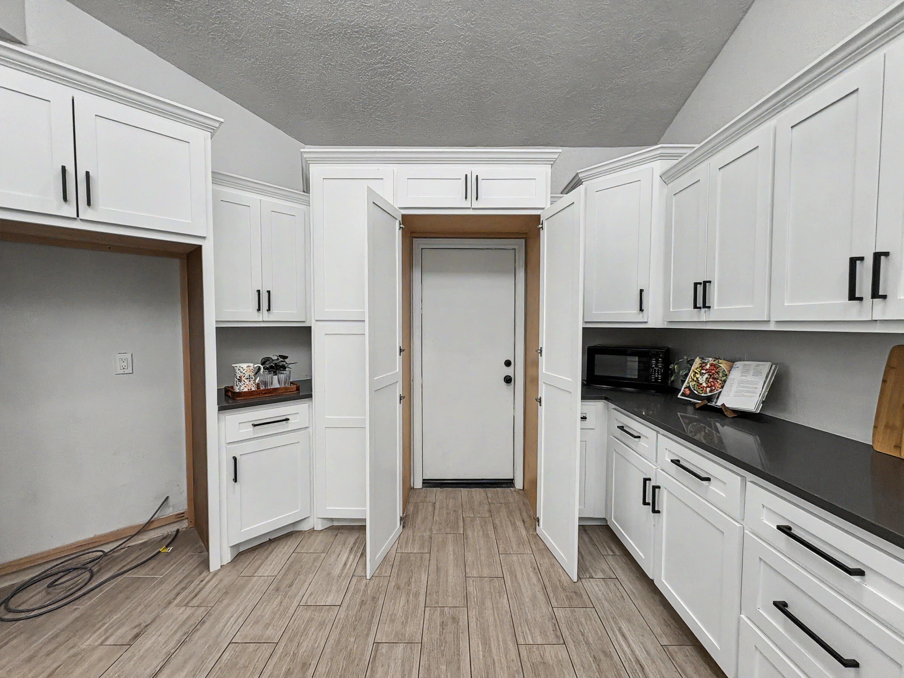 Photo 20 — 6821 Keeling Street NW