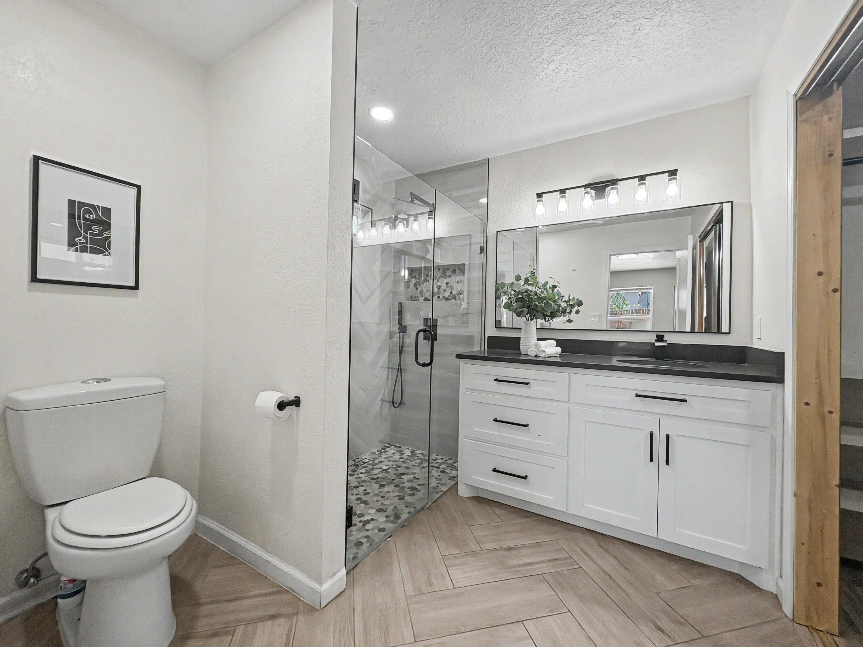 Photo 15 — 6821 Keeling Street NW