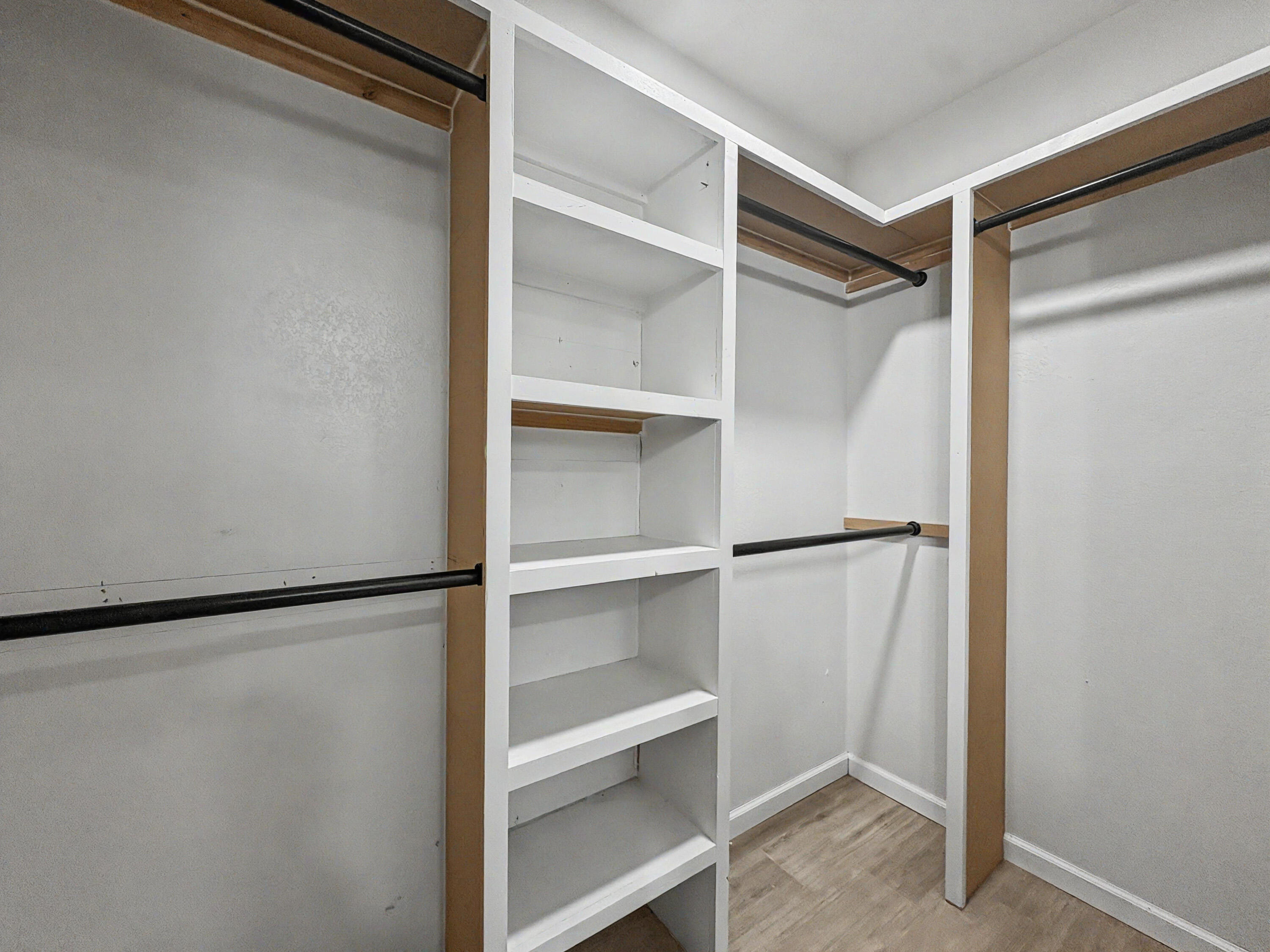Photo 14 — 6821 Keeling Street NW