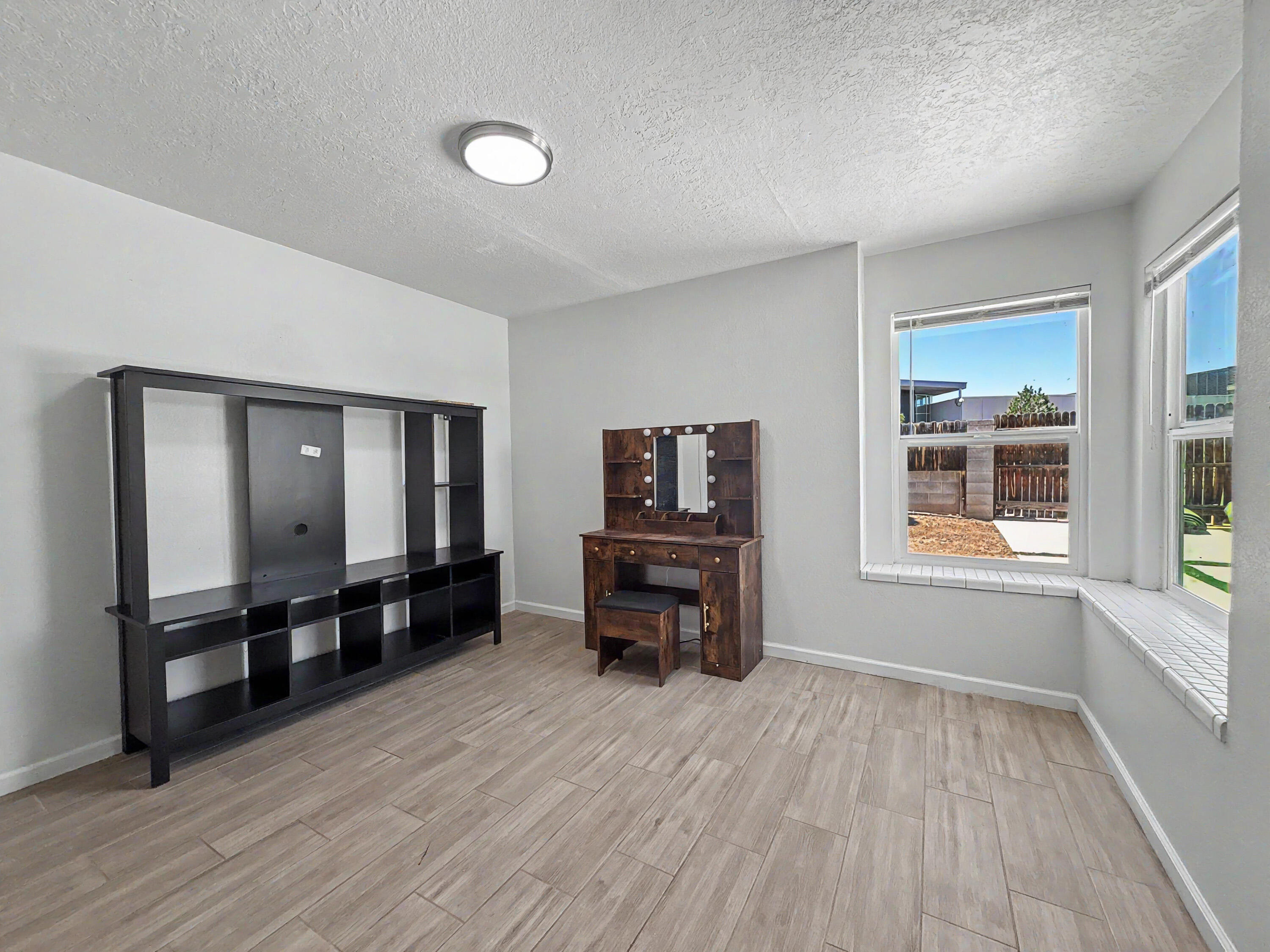 Photo 8 — 6821 Keeling Street NW