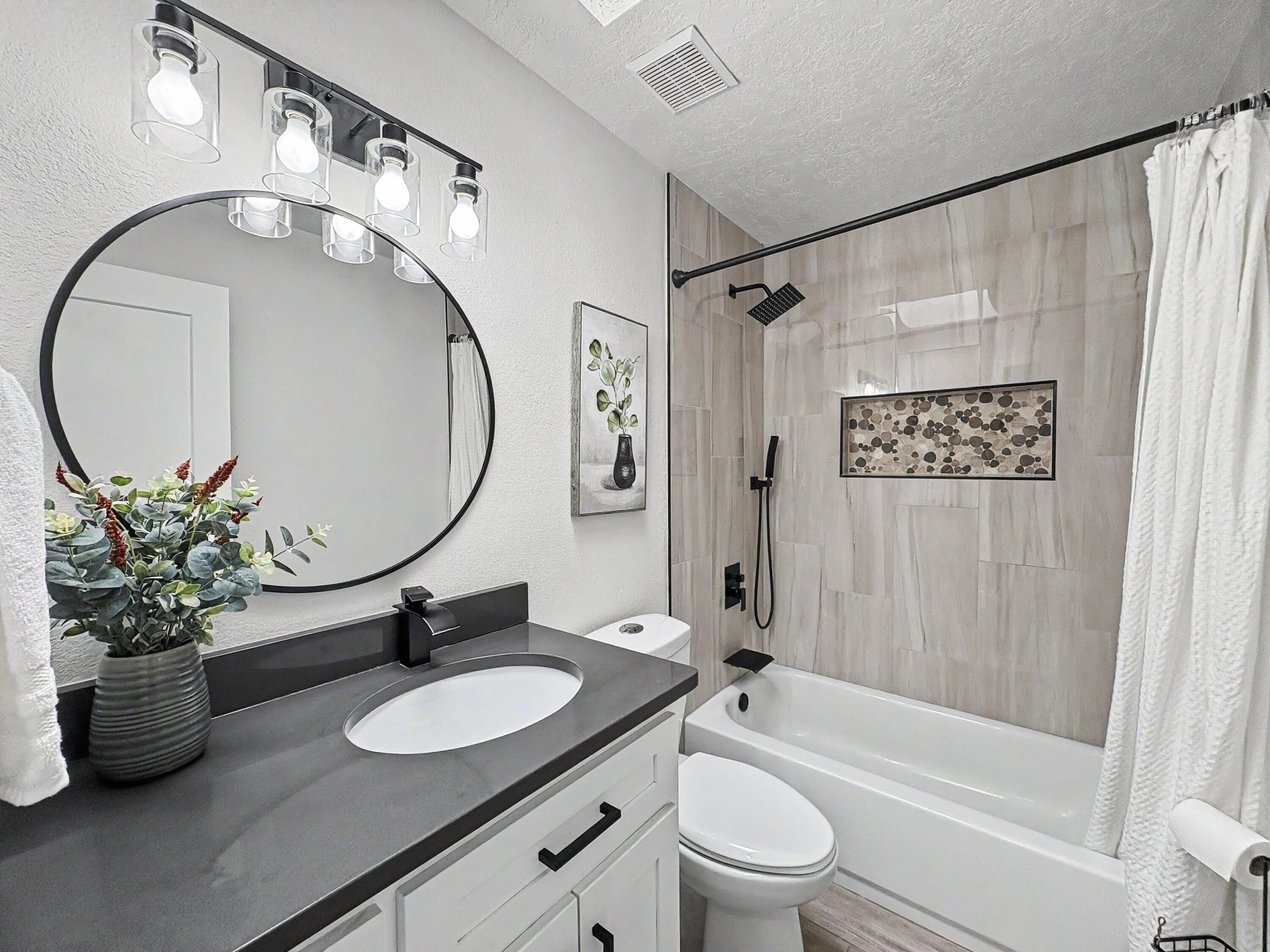 Photo 6 — 6821 Keeling Street NW