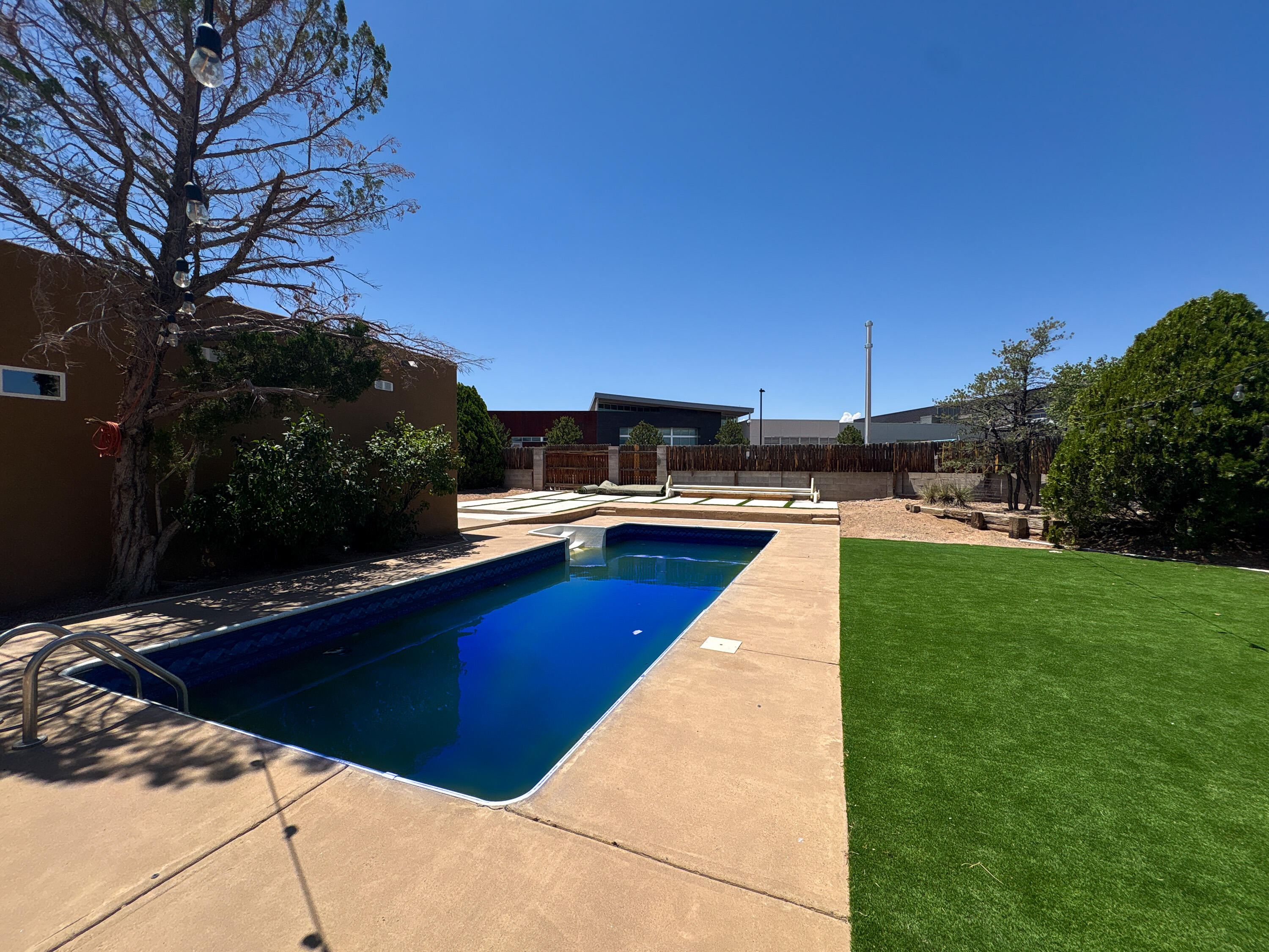 Photo 4 — 6821 Keeling Street NW