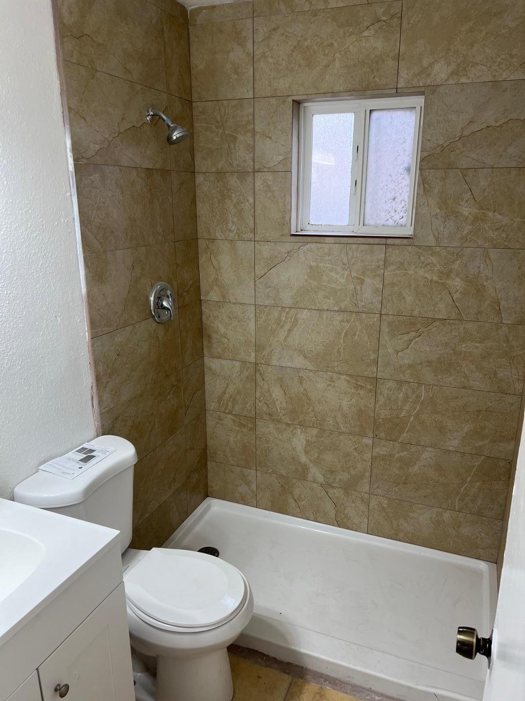 Photo 3 — 627 Chama Street SE 1