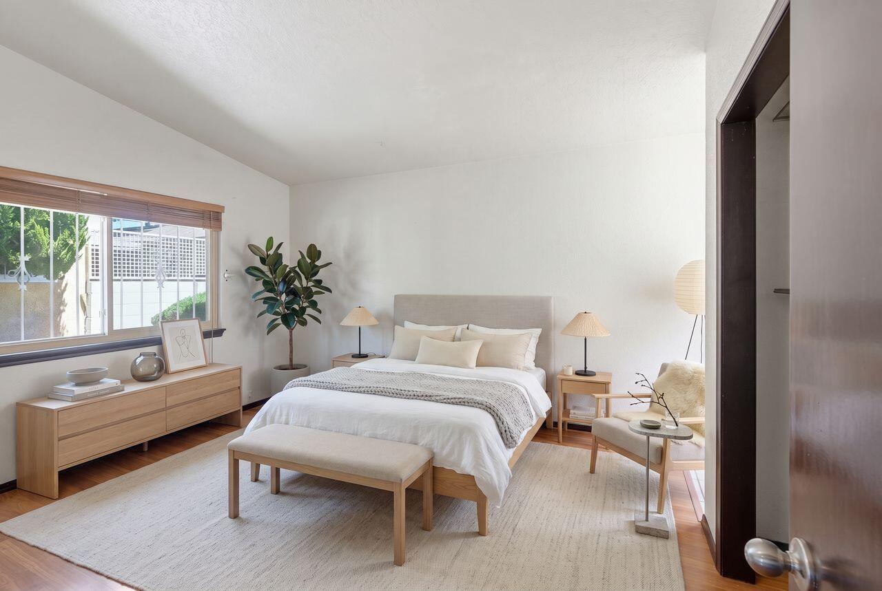 Photo 19 — 10613 Central Park Drive NE