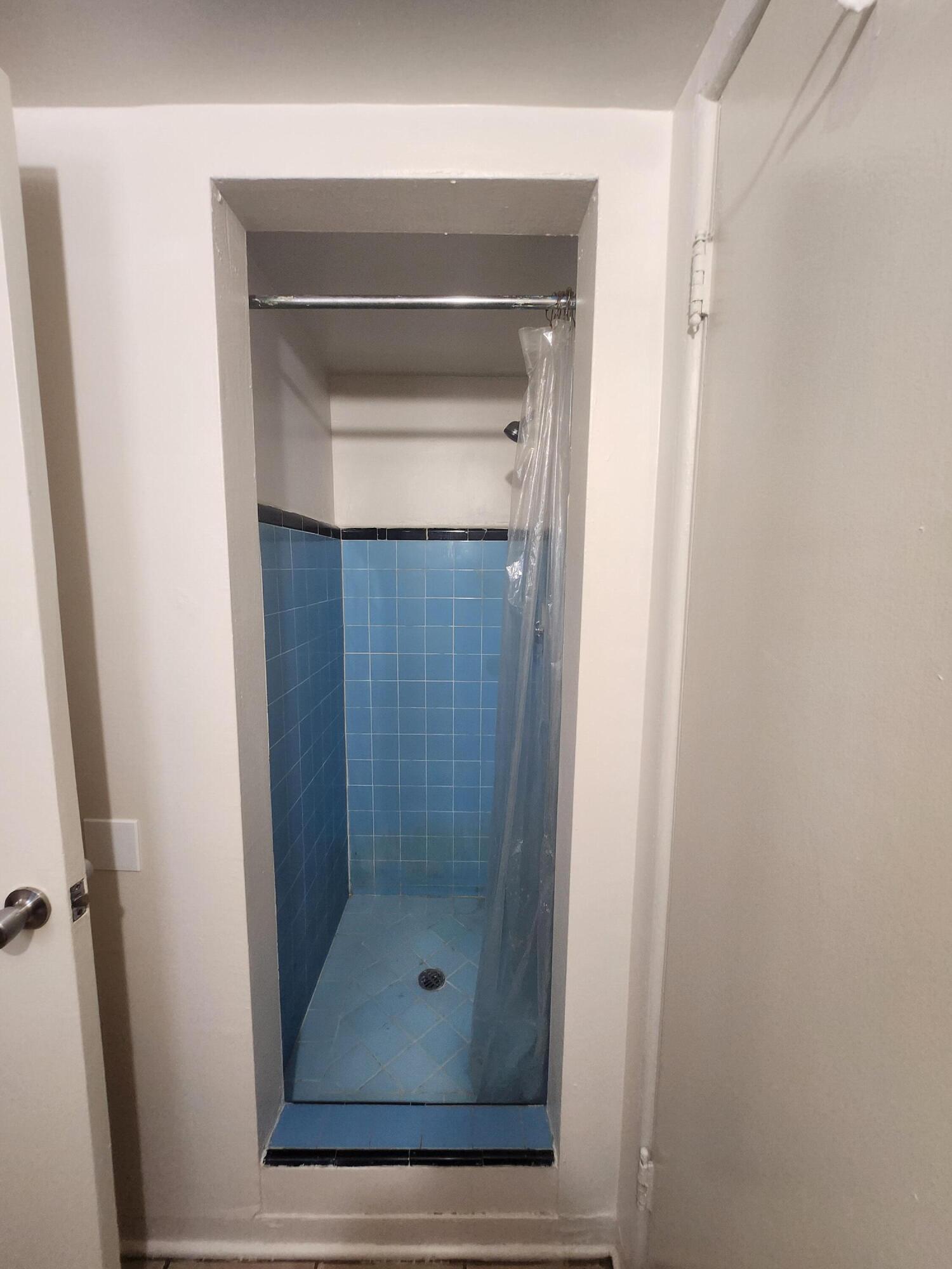 Photo 14 — 2518 Wyoming Boulevard NE