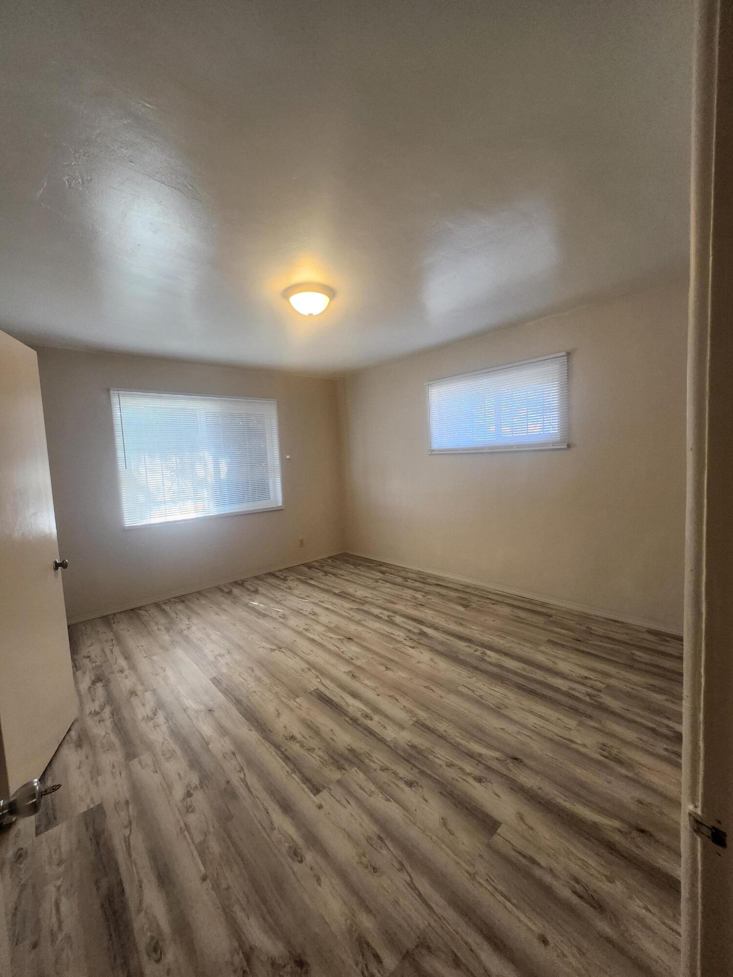 Photo 12 — 2518 Wyoming Boulevard NE