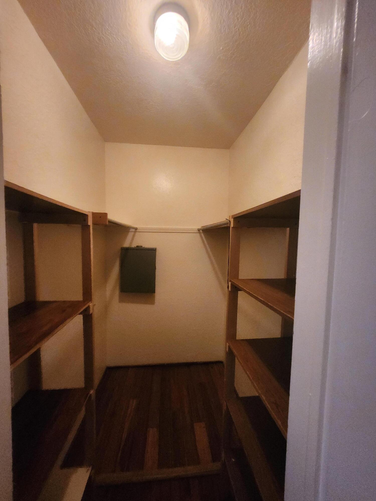 Photo 2 — 1306 Los Tomases Drive NW