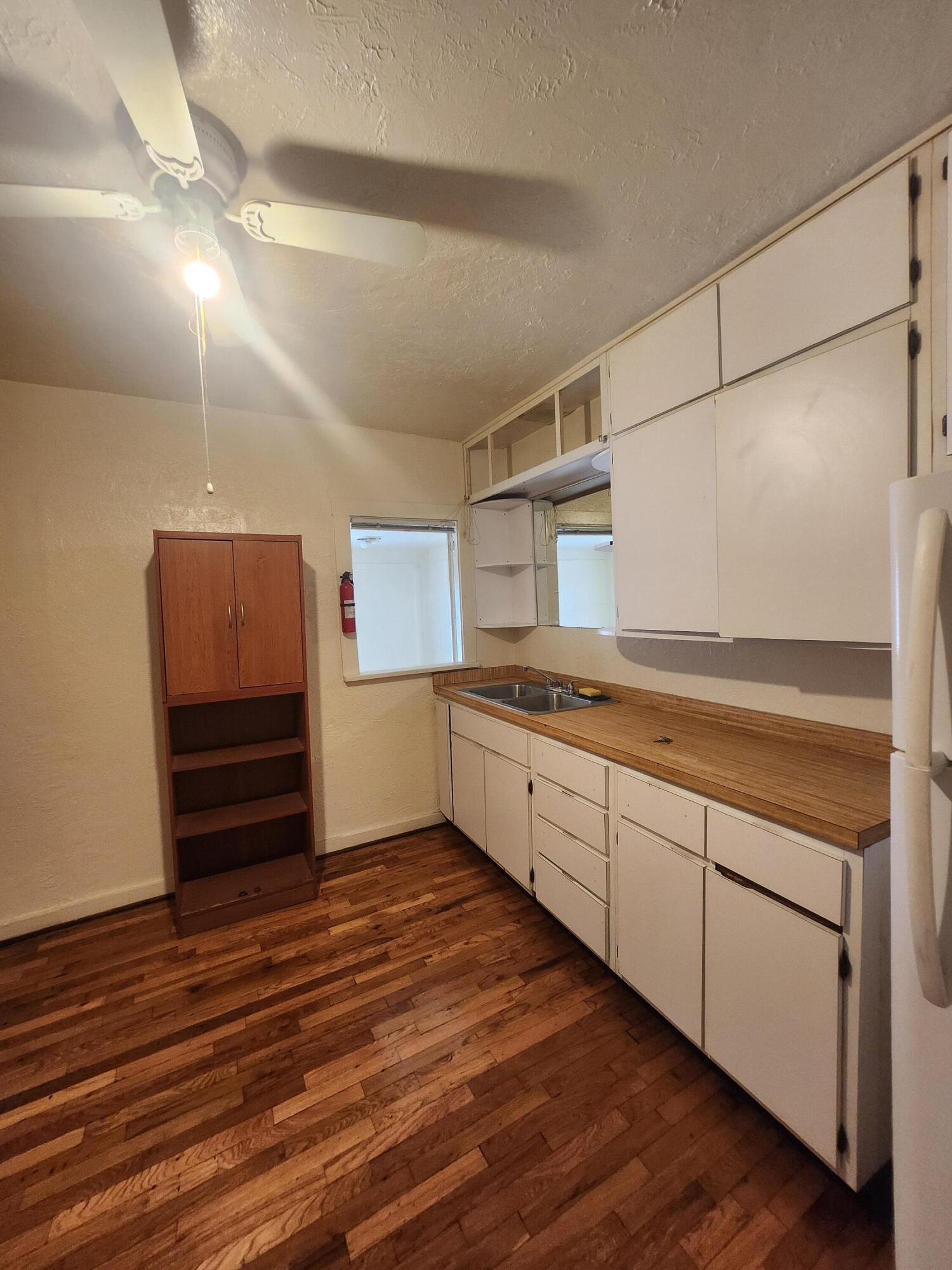 Photo 7 — 1306 Los Tomases Drive NW