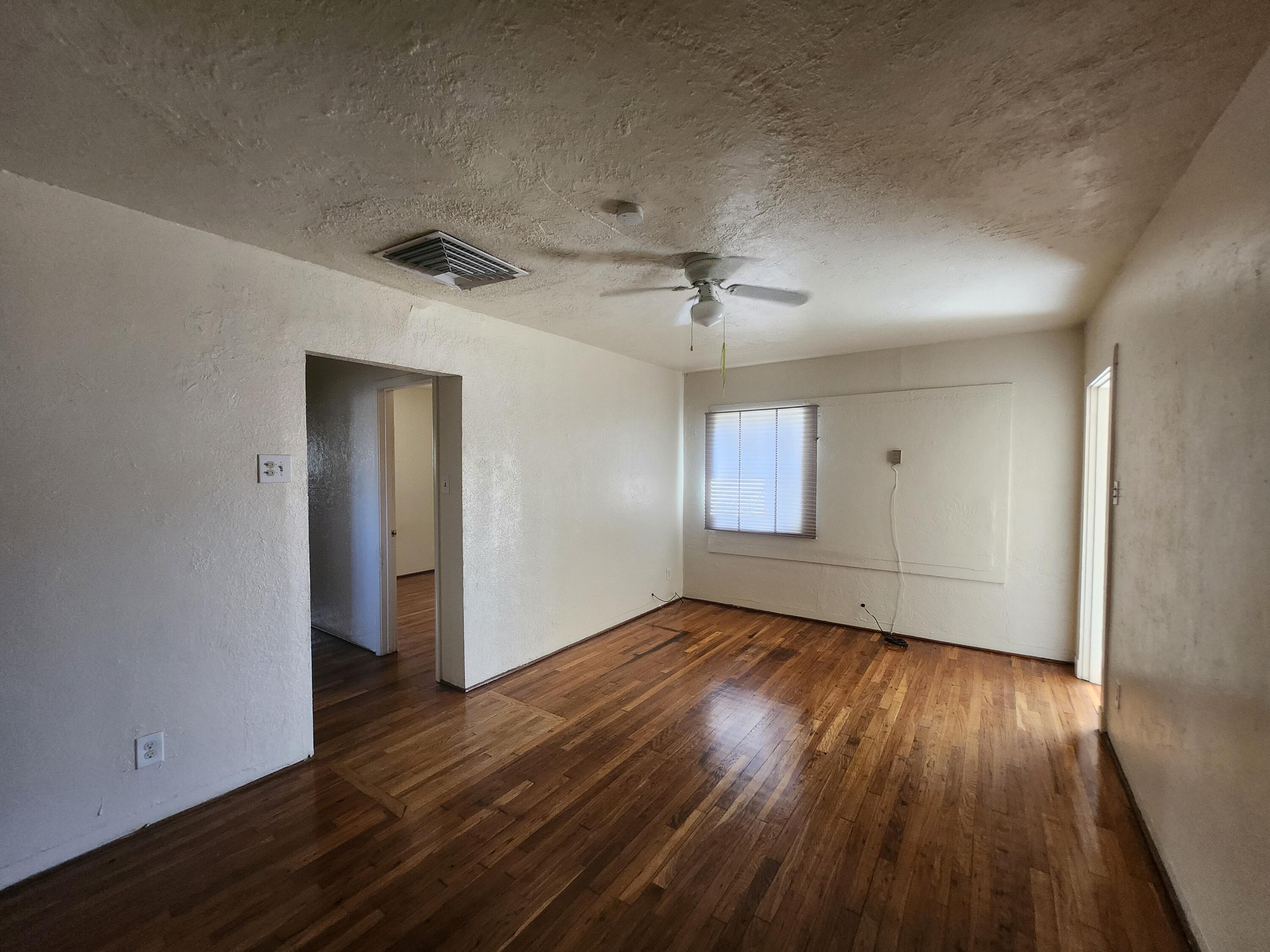 Photo 9 — 1306 Los Tomases Drive NW