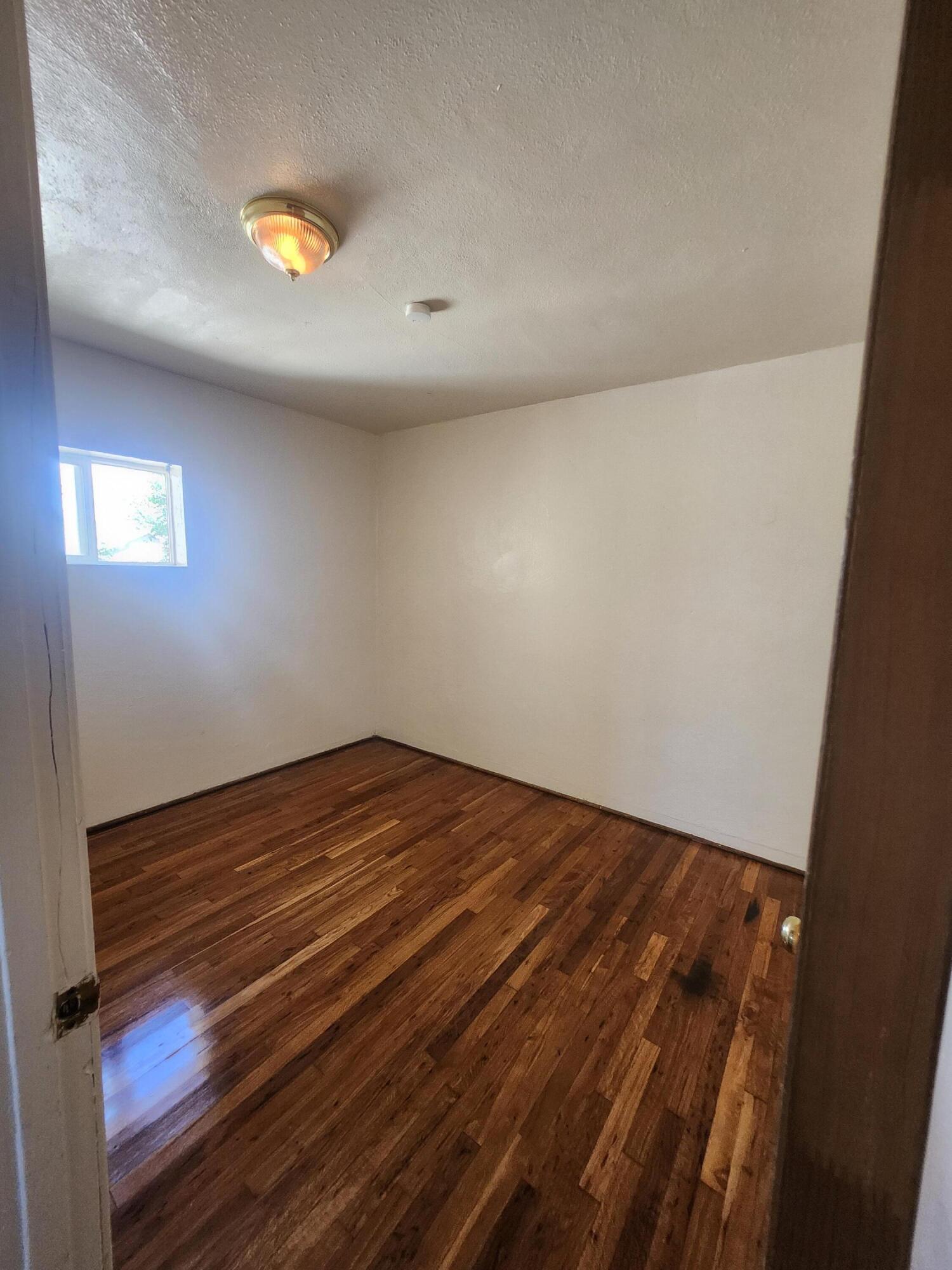 Photo 10 — 1306 Los Tomases Drive NW