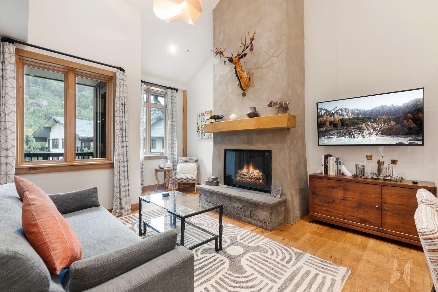 116 Sutton Place 504, Taos Ski Valley, NM 87525