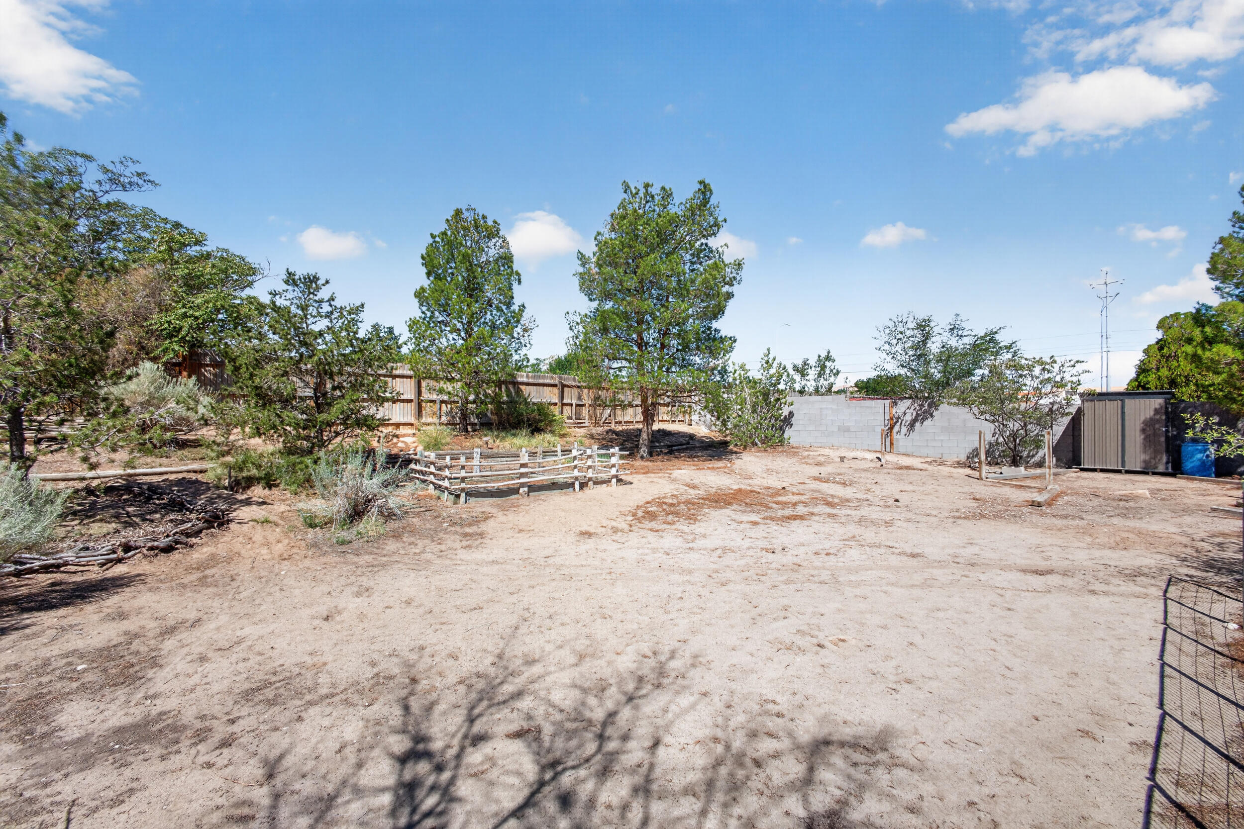 Photo 12 — 4102 Leon Grande Avenue SE