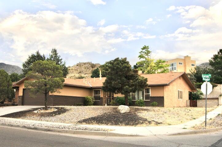 1100 Turner Drive NE, Albuquerque, NM 87123