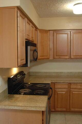 Photo 3 — 1100 Turner Drive NE