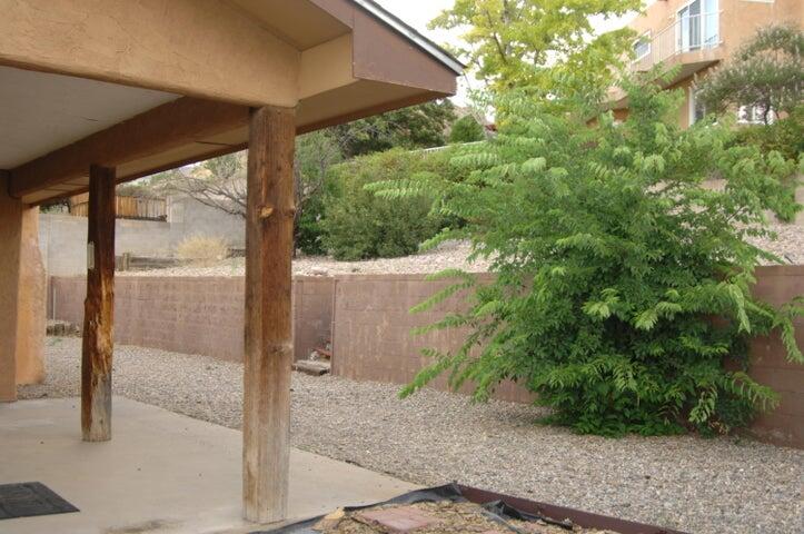 Photo 10 — 1100 Turner Drive NE