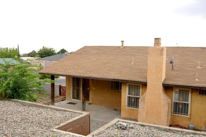 Photo 11 — 1100 Turner Drive NE