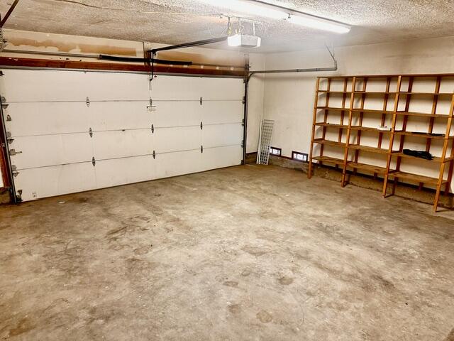 Photo 12 — 1100 Turner Drive NE