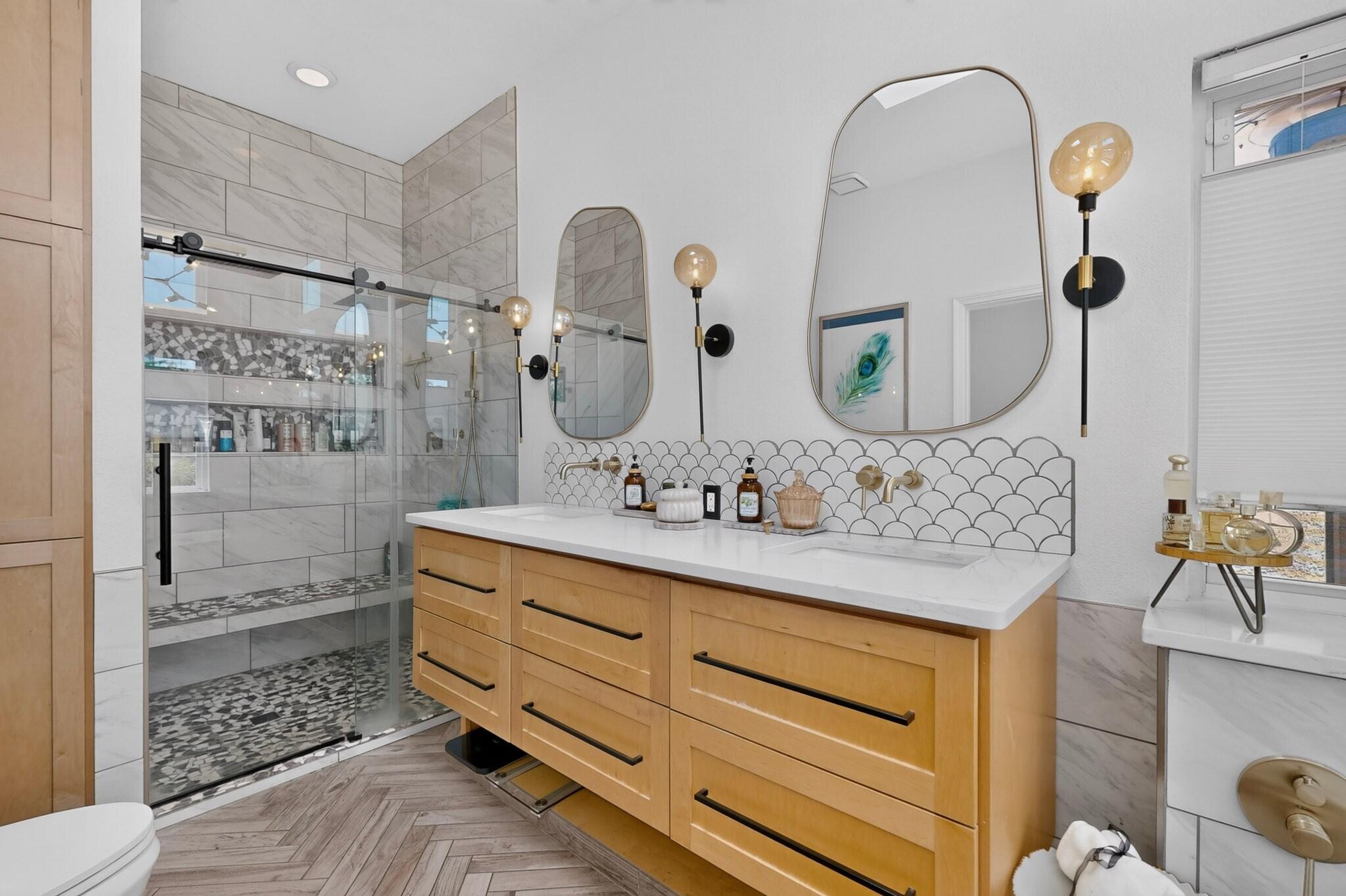 Photo 14 — 9104 Thornton Avenue NE