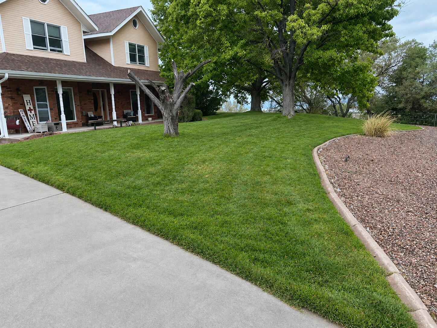 Photo 9 — 11308 Glendale Avenue NE