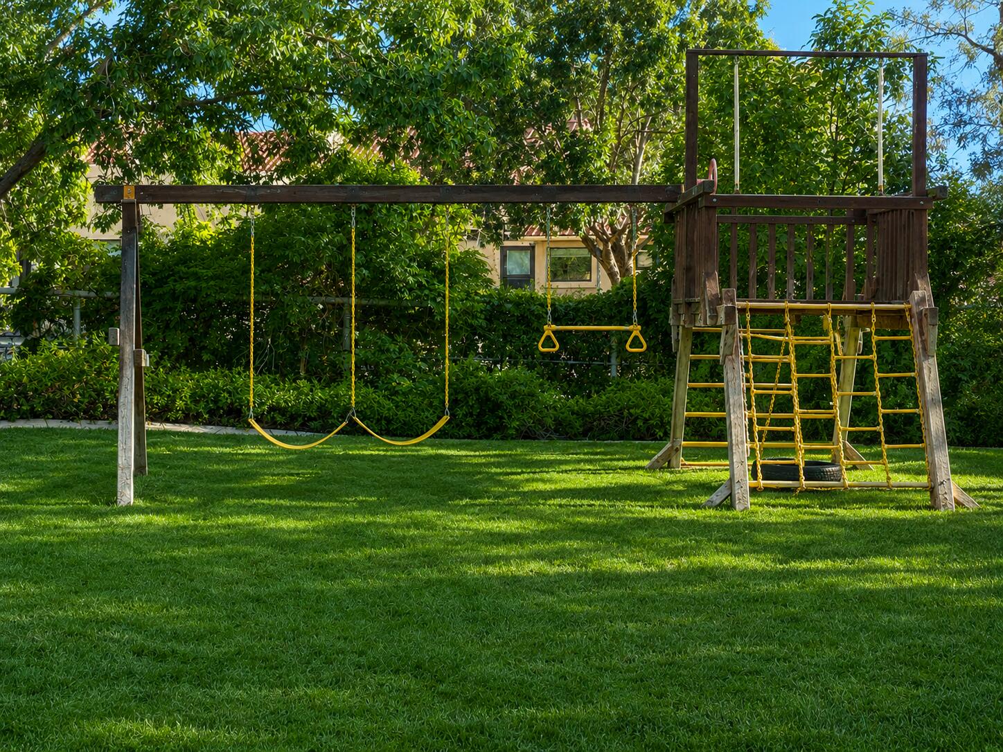 Photo 12 — 11308 Glendale Avenue NE