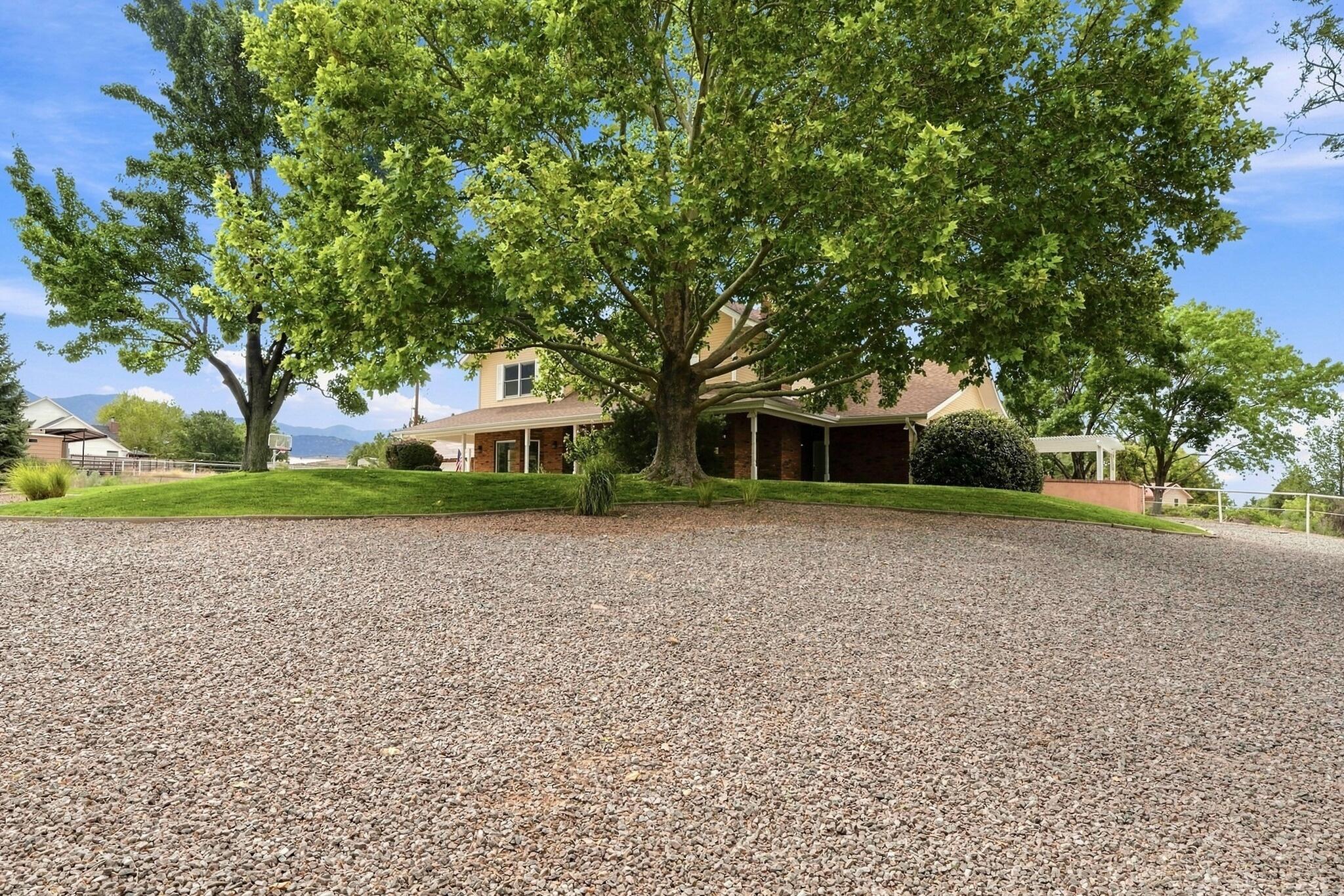 Photo 12 — 11308 Glendale Avenue NE