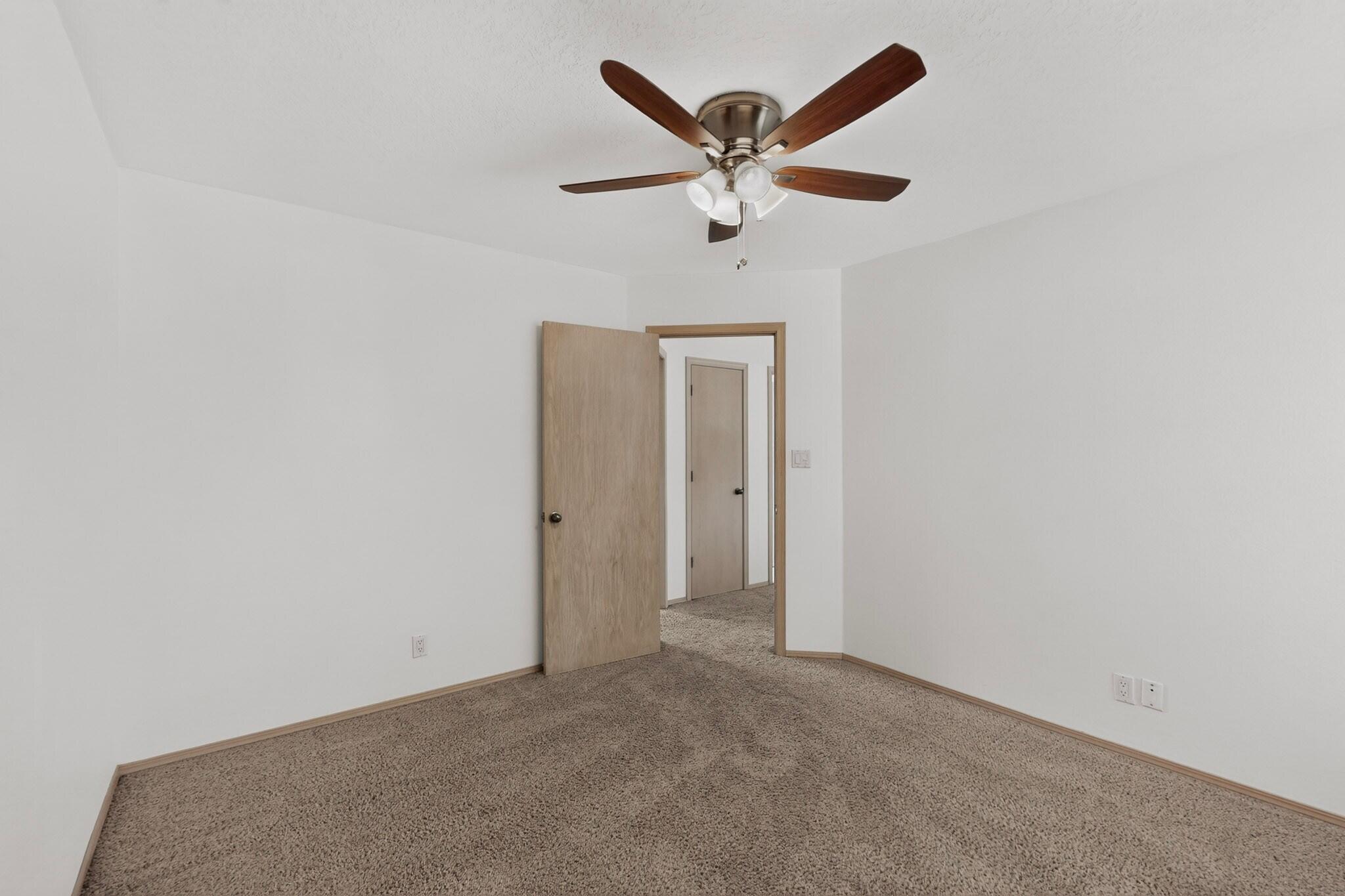 Photo 9 — 10524 Calle Sombra NW