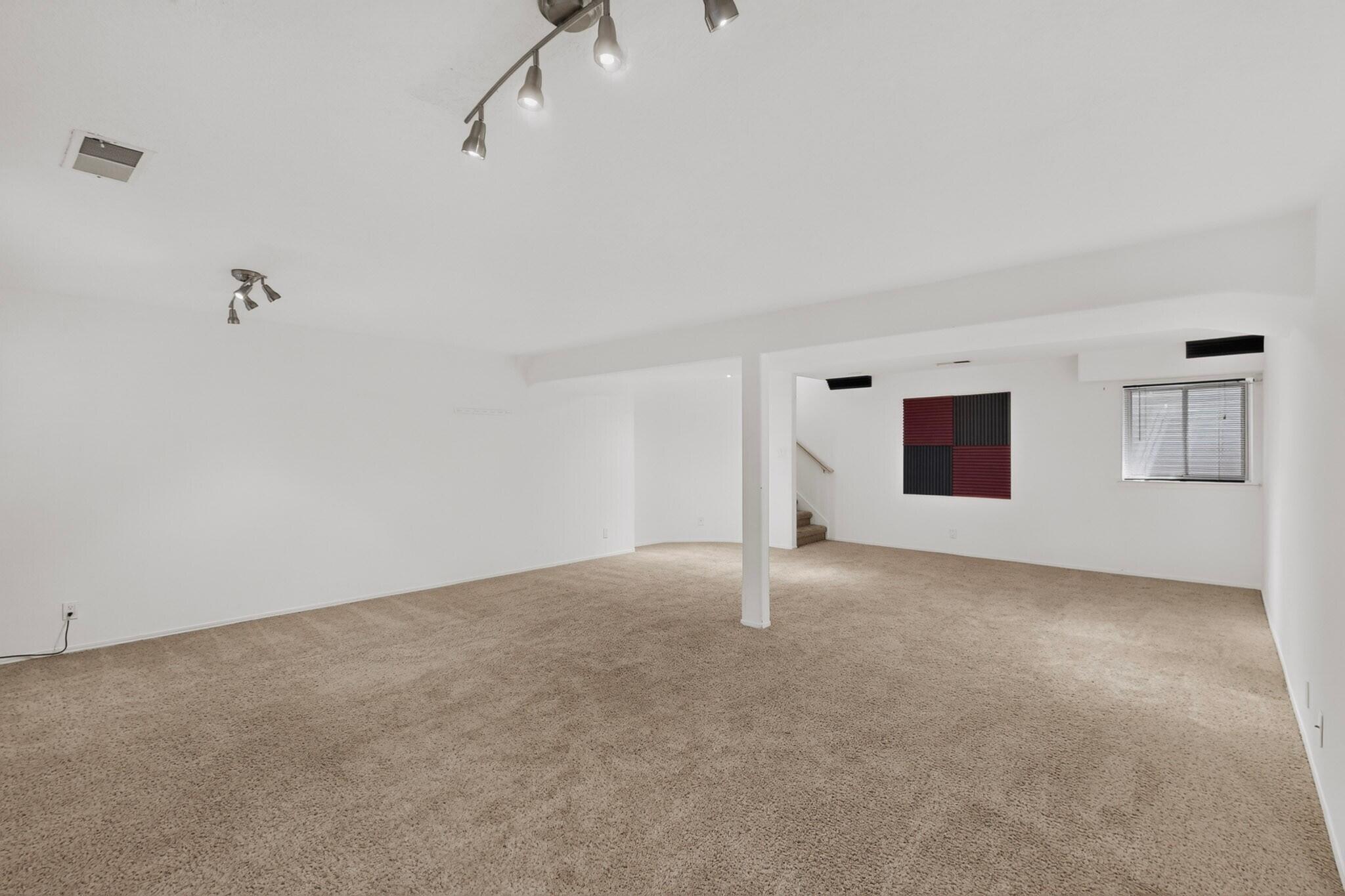 Photo 12 — 10524 Calle Sombra NW