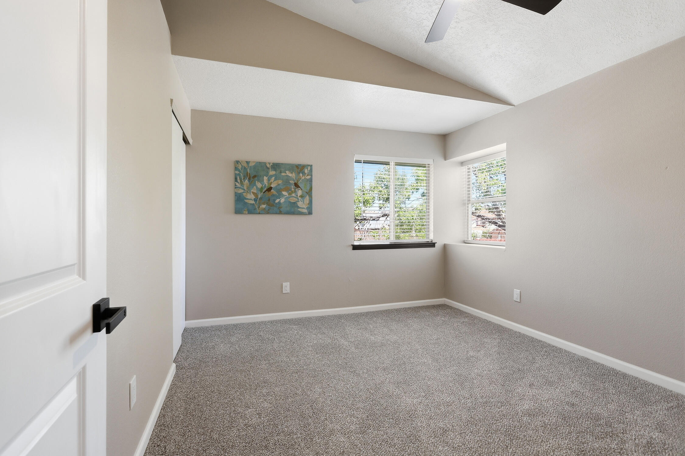 Photo 12 — 5220 Chuckwagon Trail NW