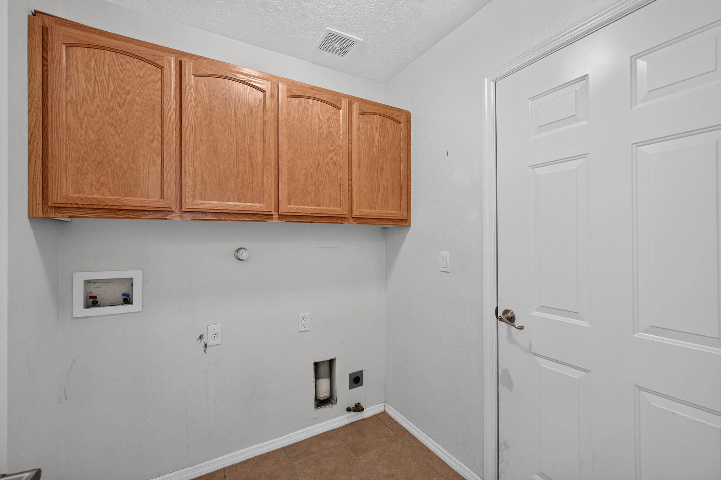 Photo 15 — 1265 Parkview Drive