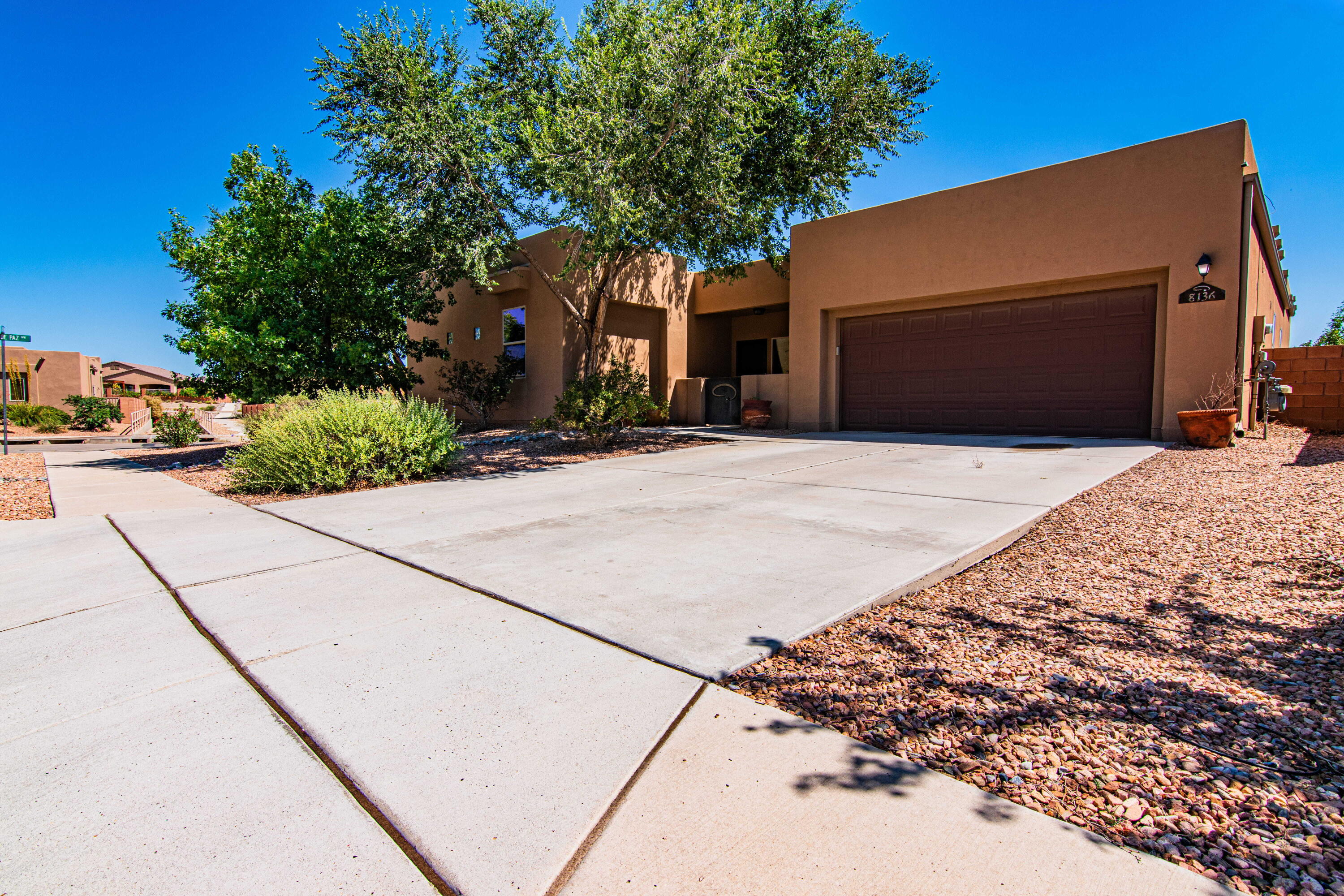 8136 Cayenne Drive NW, Albuquerque, NM 87120