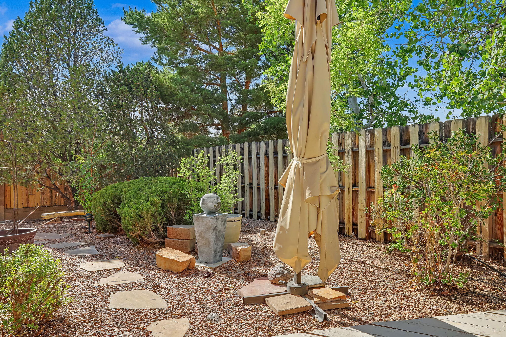 Photo 11 — 2879 Brushwood Street NE