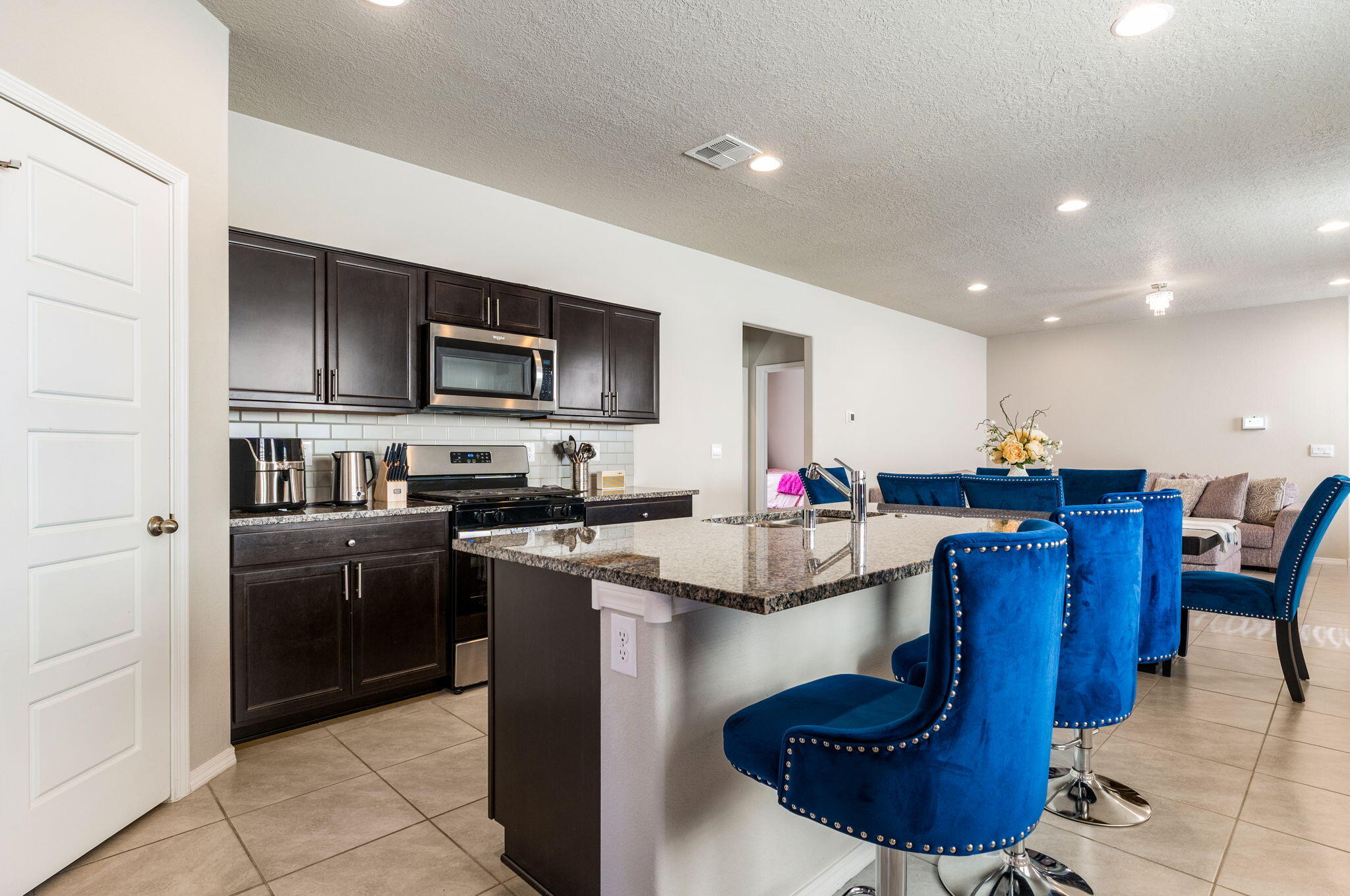 Photo 12 — 6488 Gannett Drive NE