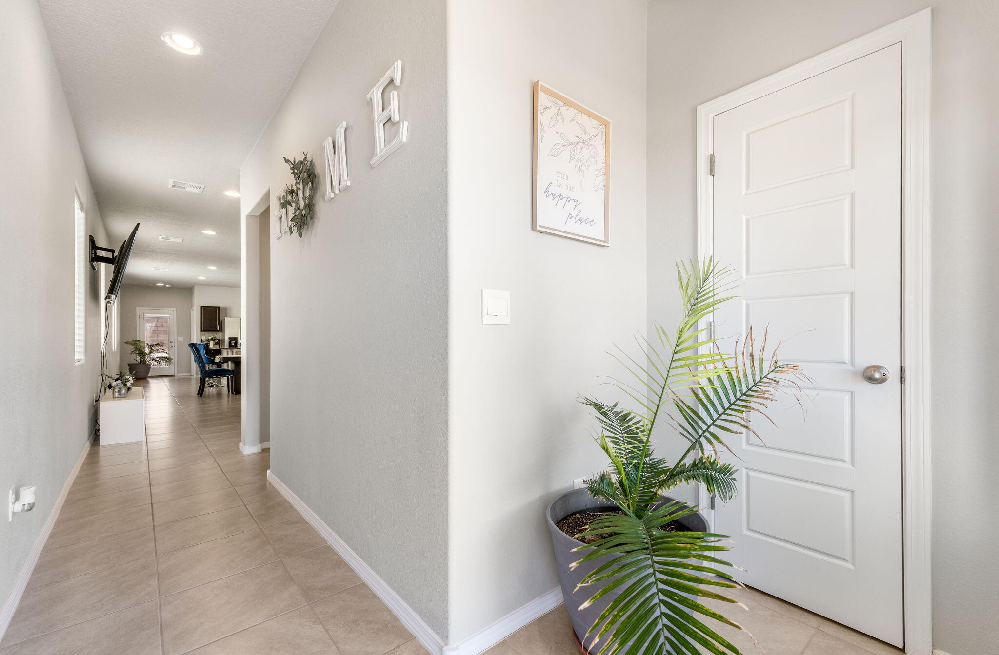 Photo 6 — 6488 Gannett Drive NE