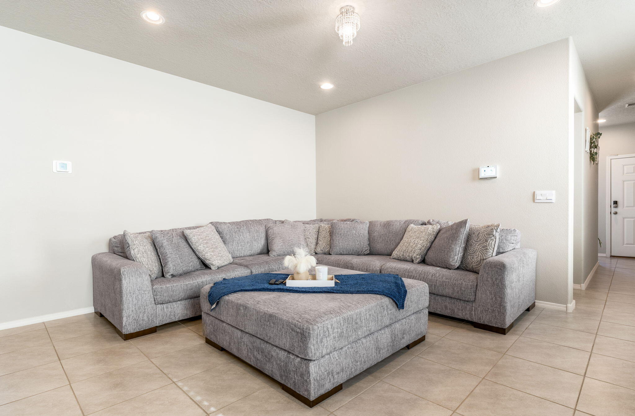 Photo 8 — 6488 Gannett Drive NE