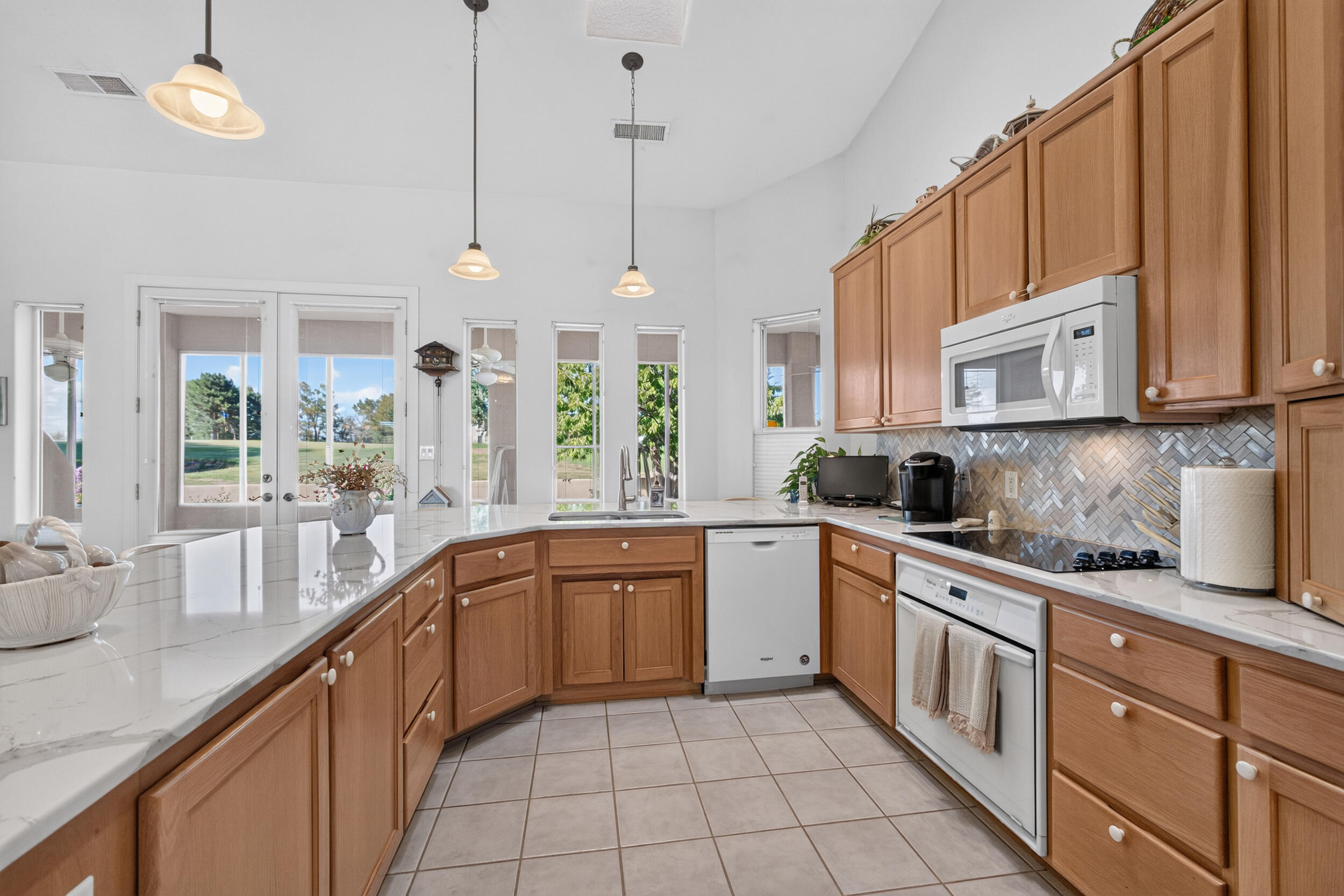 Photo 19 — 657 Frederico Boulevard