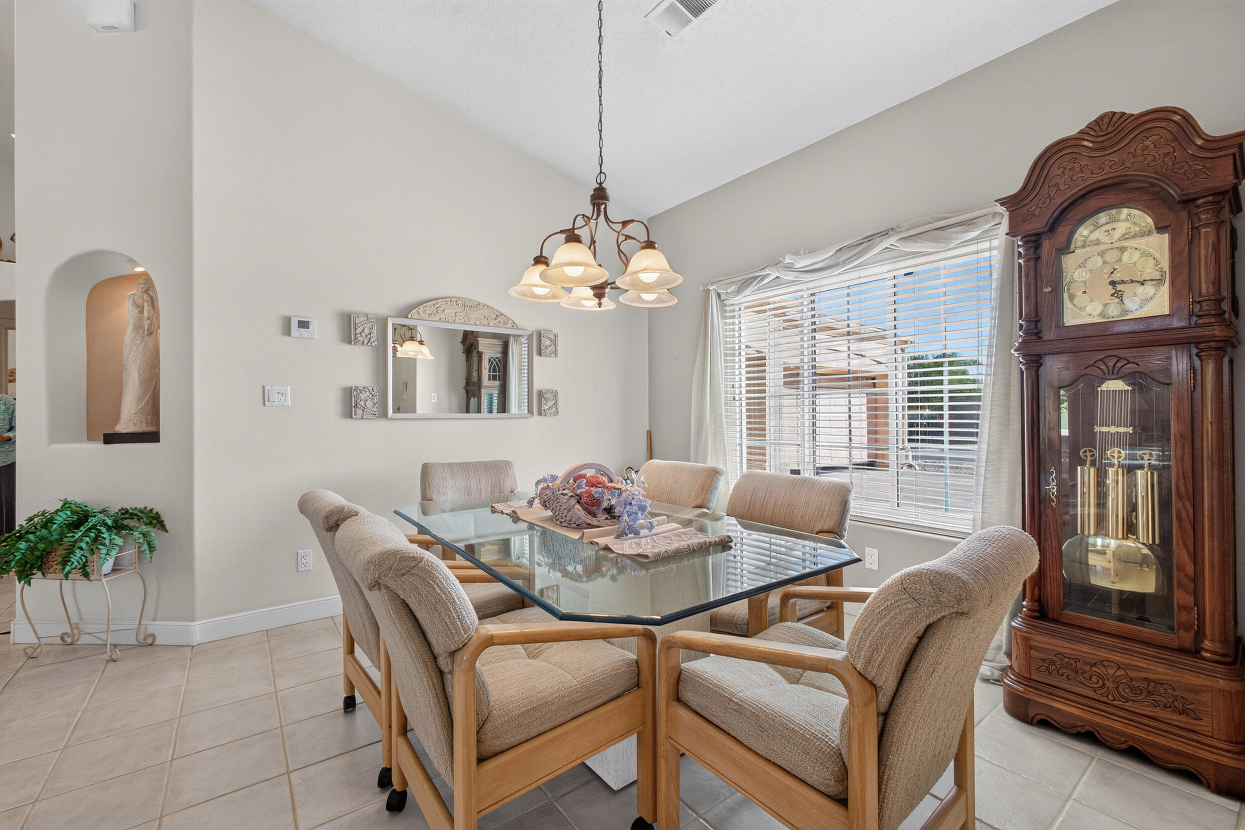 Photo 16 — 657 Frederico Boulevard