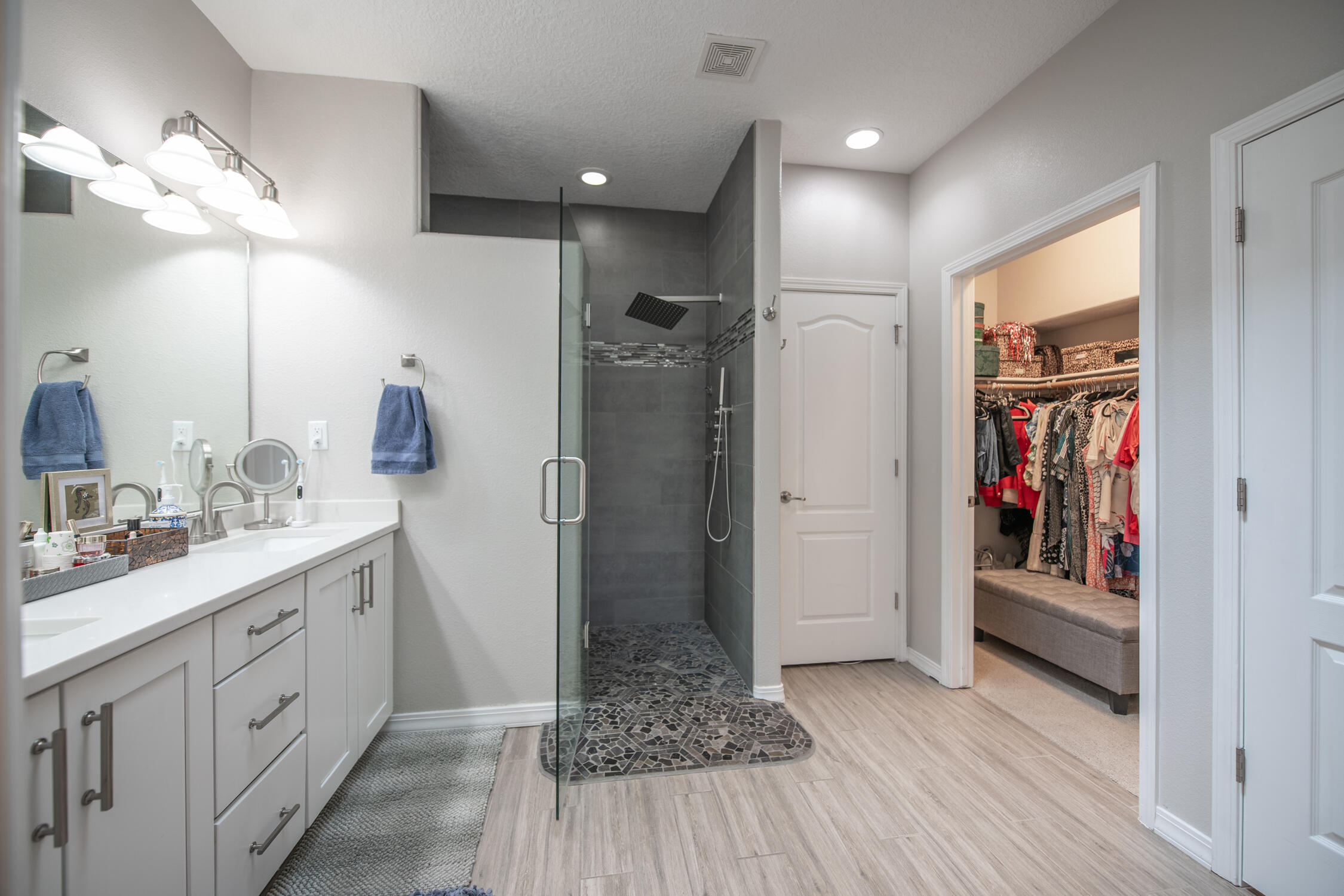 Photo 3 — 800 Purple Aster Drive