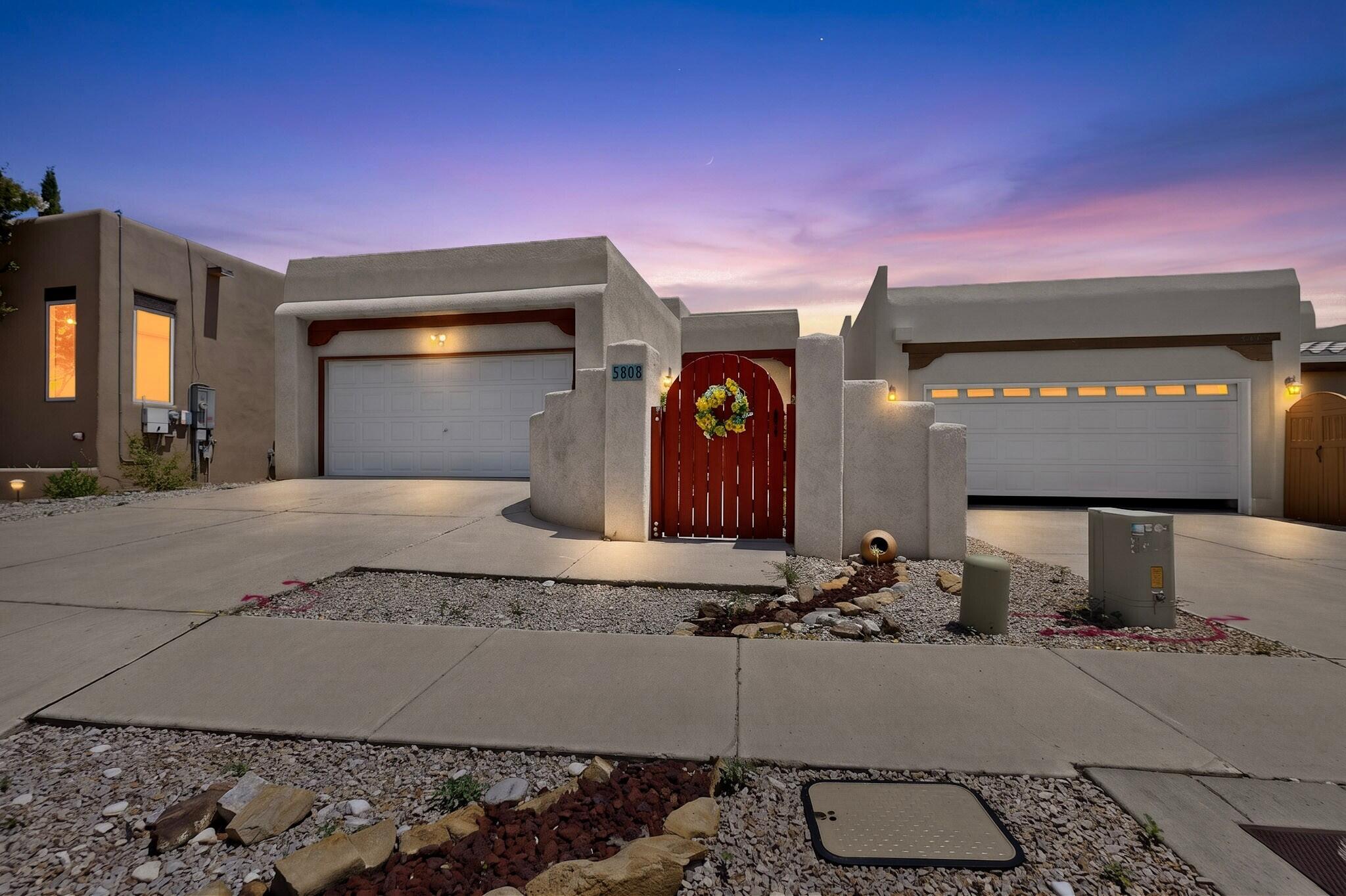 5808 Tres Vistas Court NW