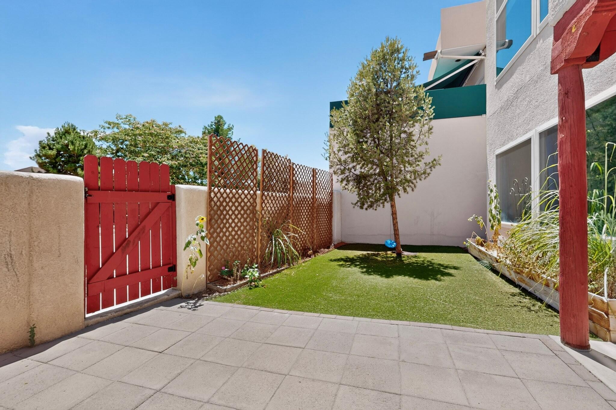 Photo 11 — 5808 Tres Vistas Court NW