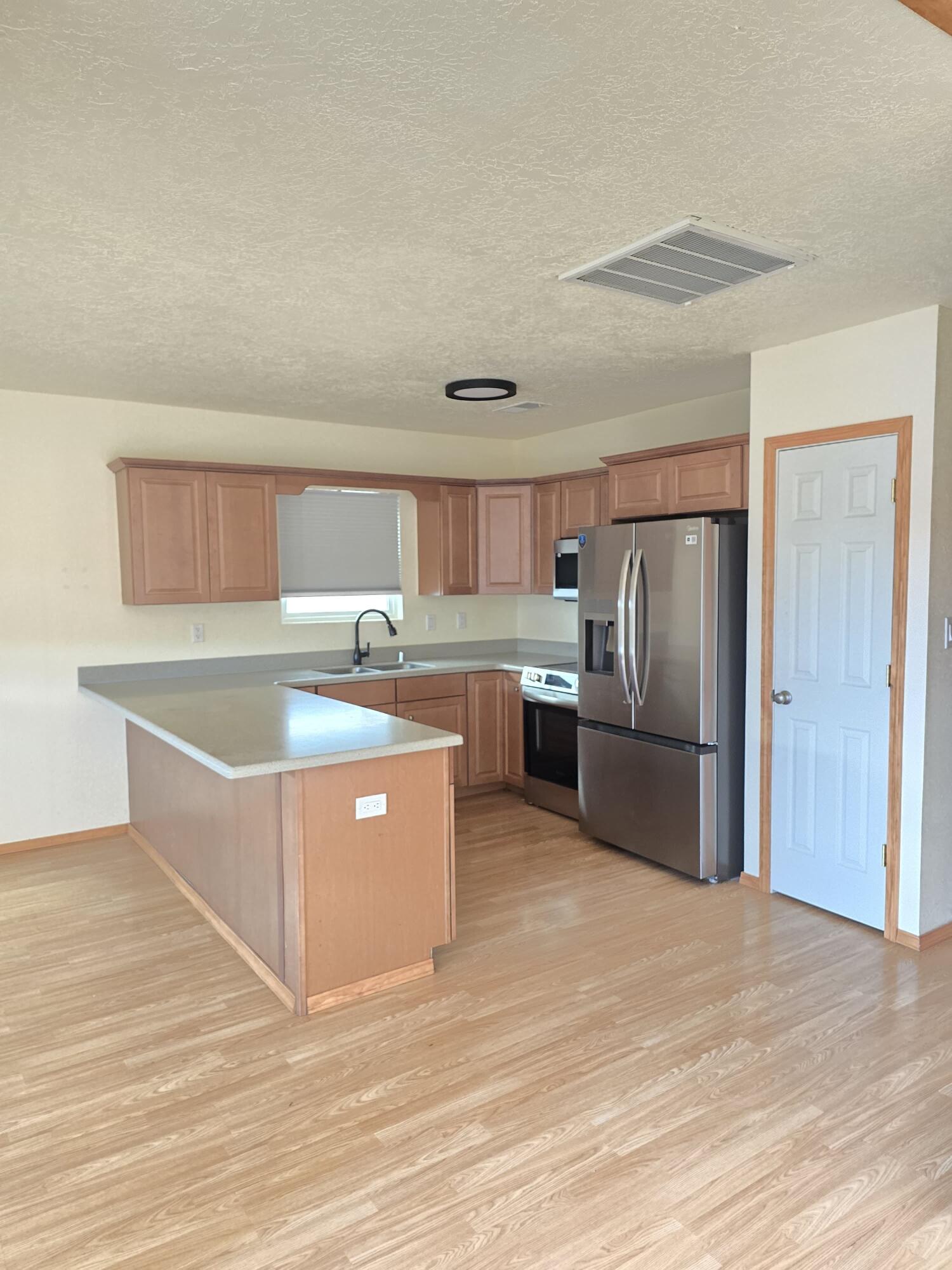 Photo 16 — 4640 Carlton Street NW