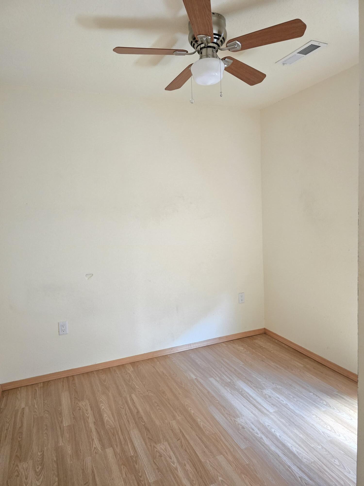 Photo 14 — 4640 Carlton Street NW