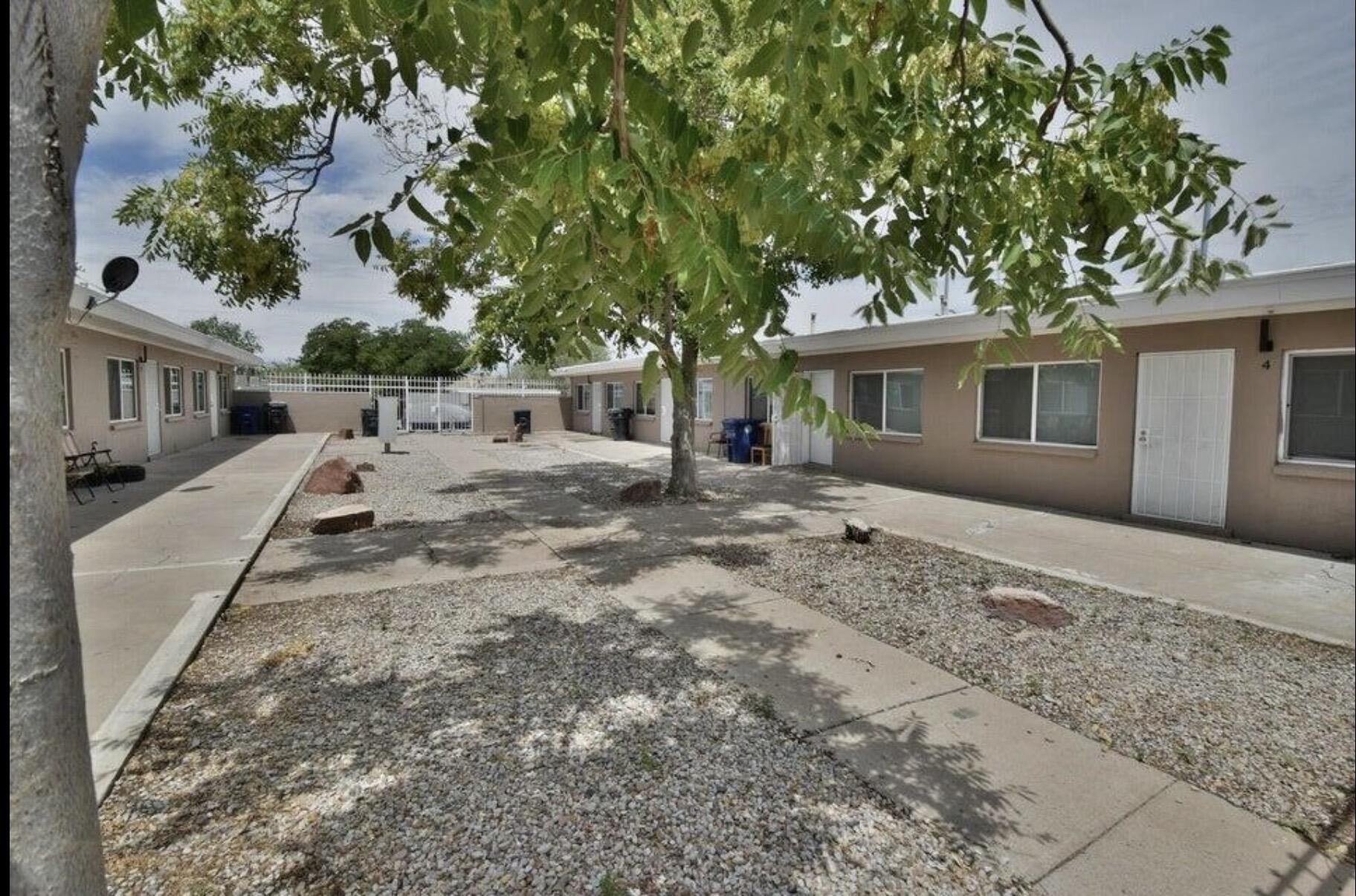 308 Charleston Street NE, Albuquerque, NM 87108