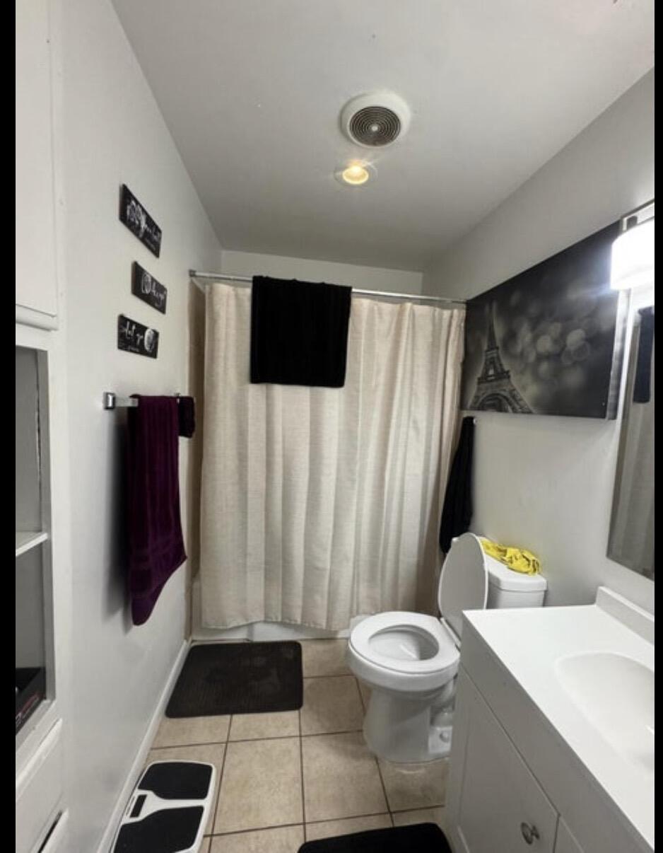 Photo 4 — 308 Charleston Street NE