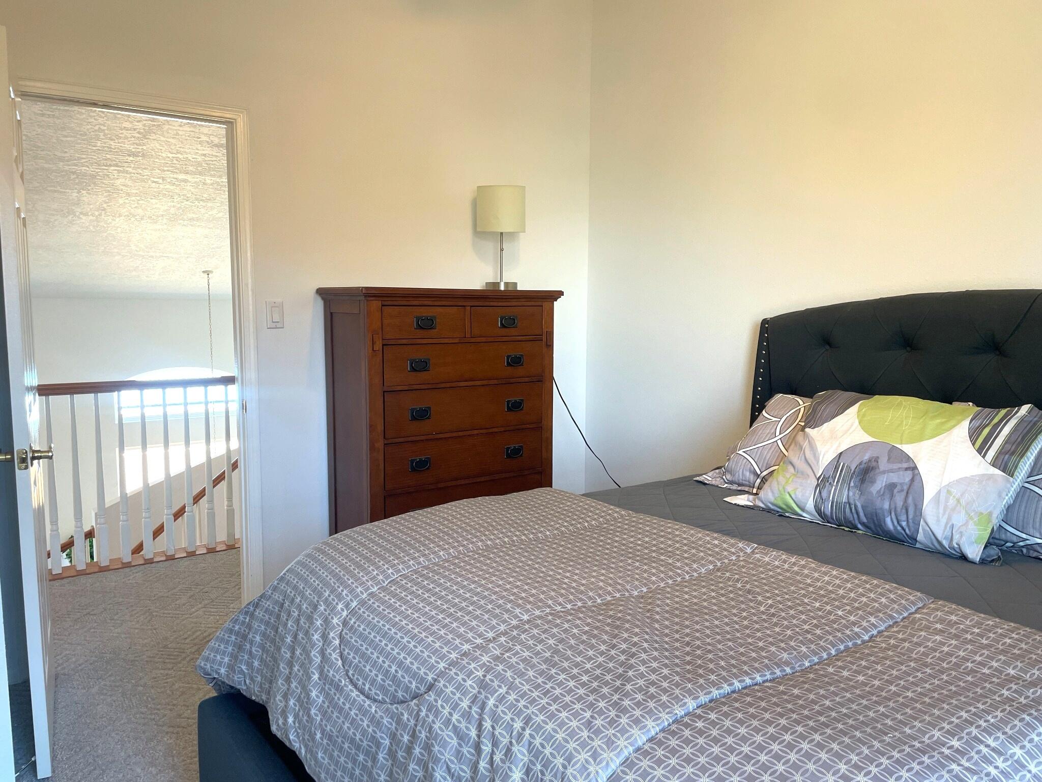 Photo 11 — 1506 Wells Drive NE