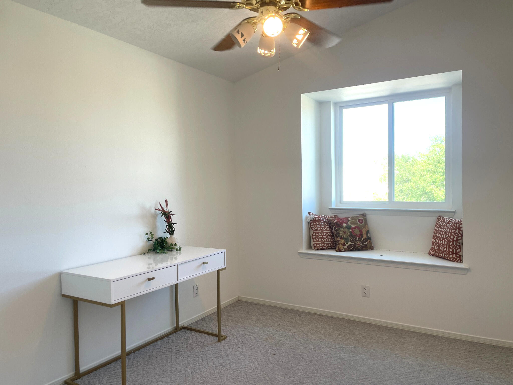 Photo 10 — 1506 Wells Drive NE