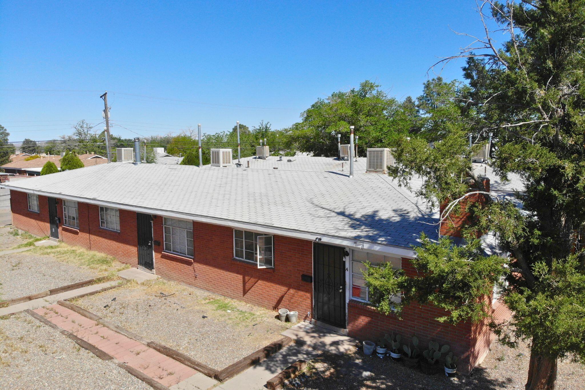 Photo 5 — 1033 Louisiana Boulevard SE